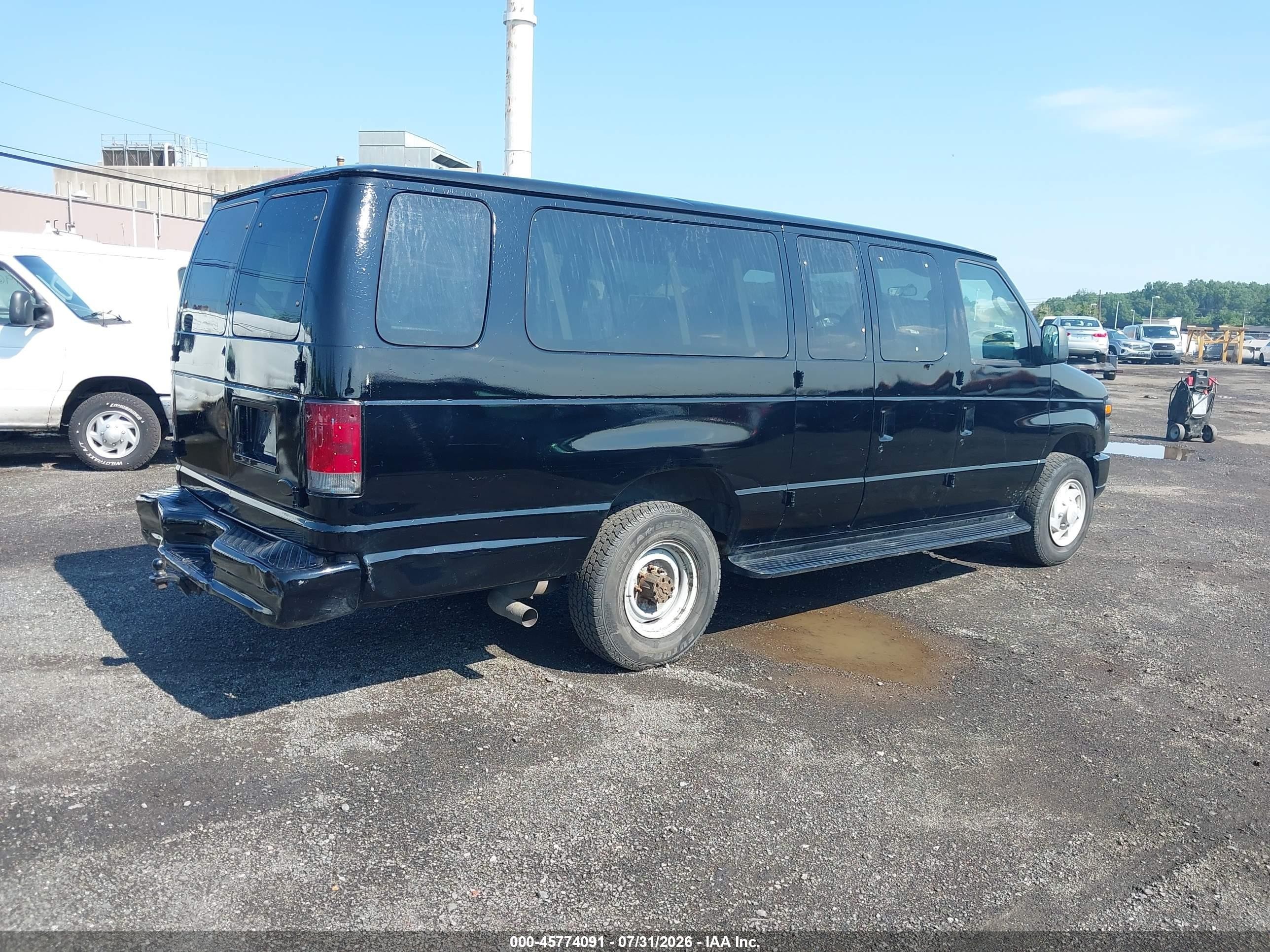 2008 Ford E-350 Super Duty Xl/xlt Black vin: 1FBSS31L38DA78519