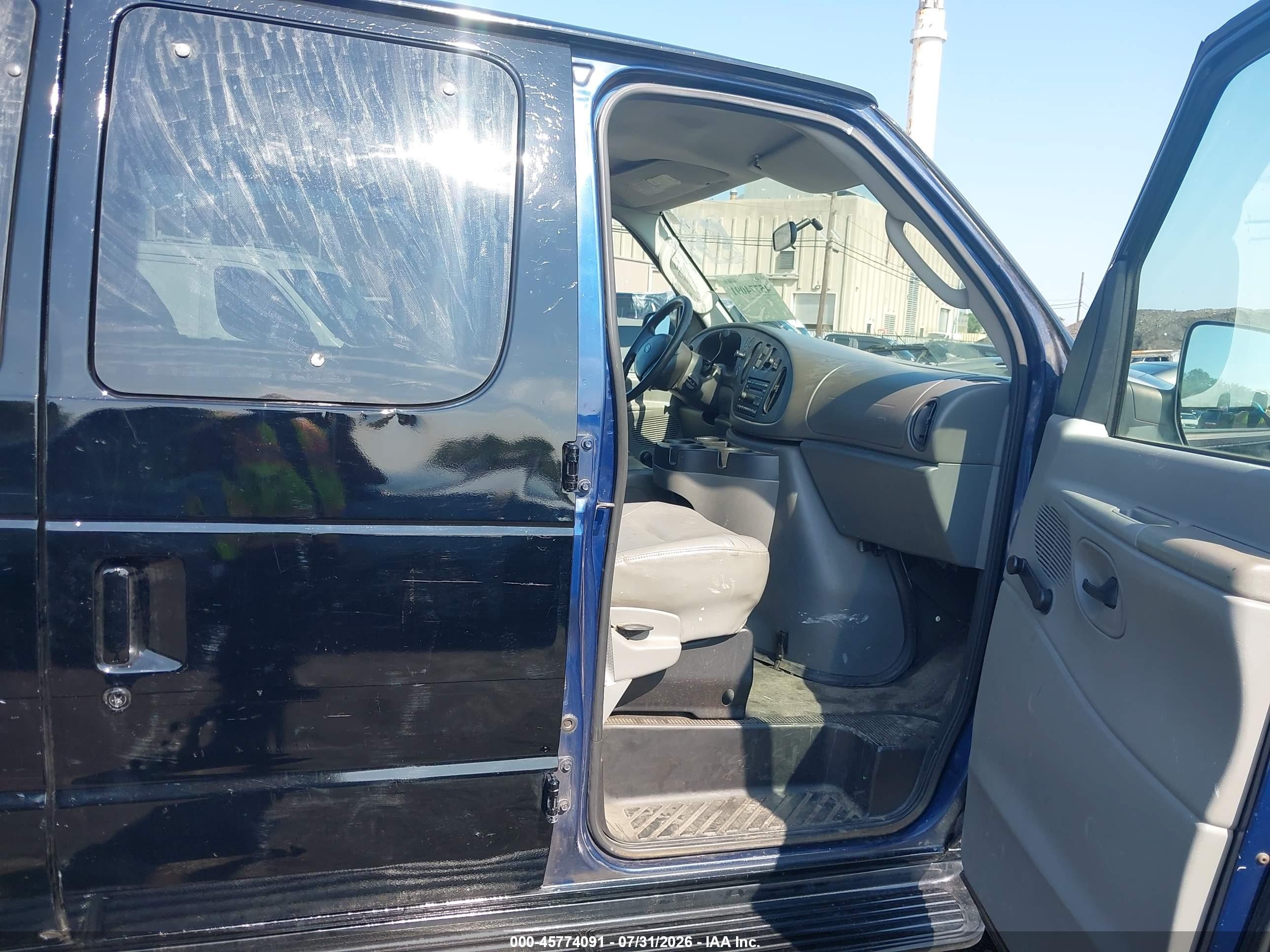2008 Ford E-350 Super Duty Xl/xlt Black vin: 1FBSS31L38DA78519