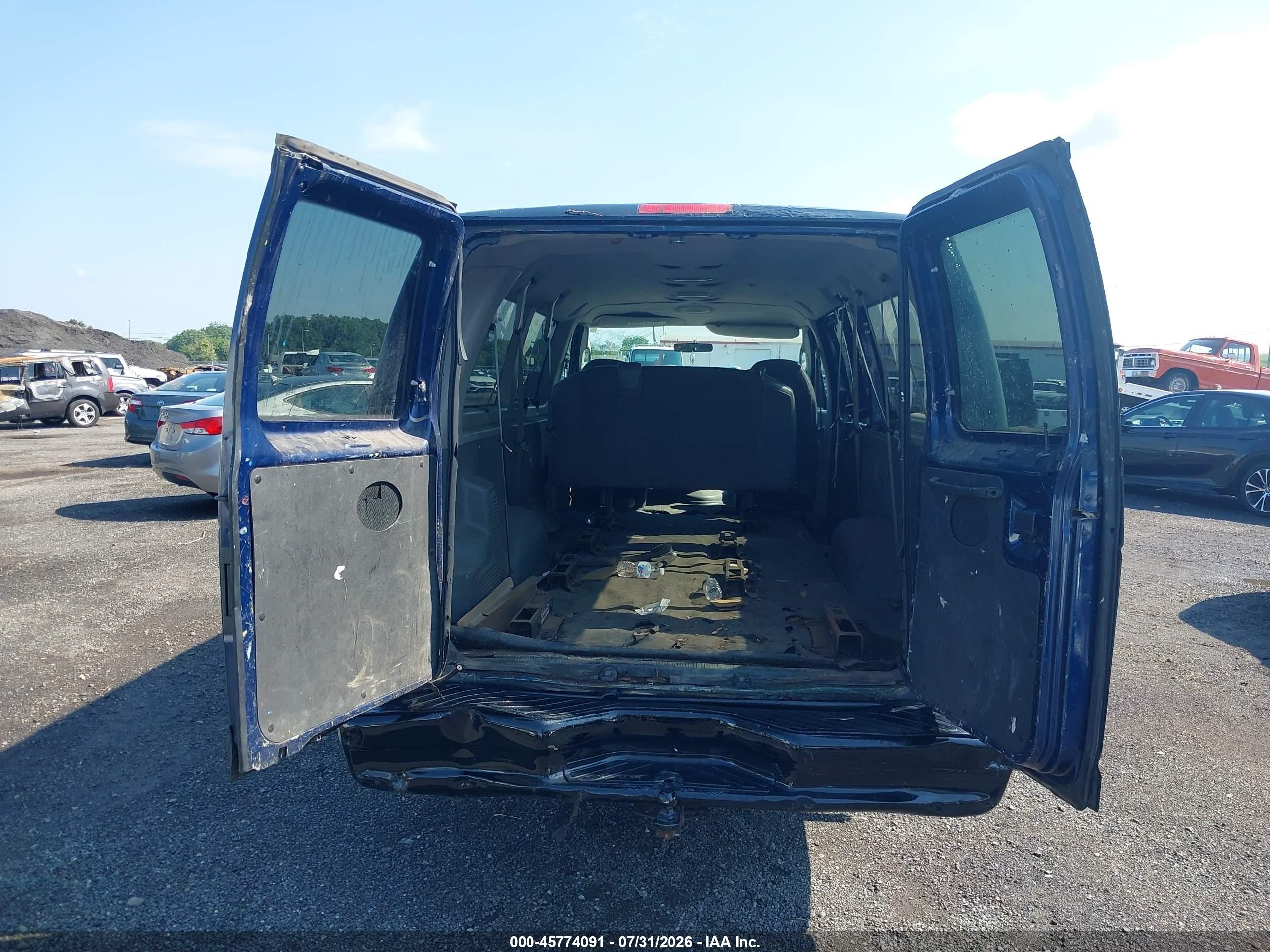 2008 Ford E-350 Super Duty Xl/xlt Black vin: 1FBSS31L38DA78519