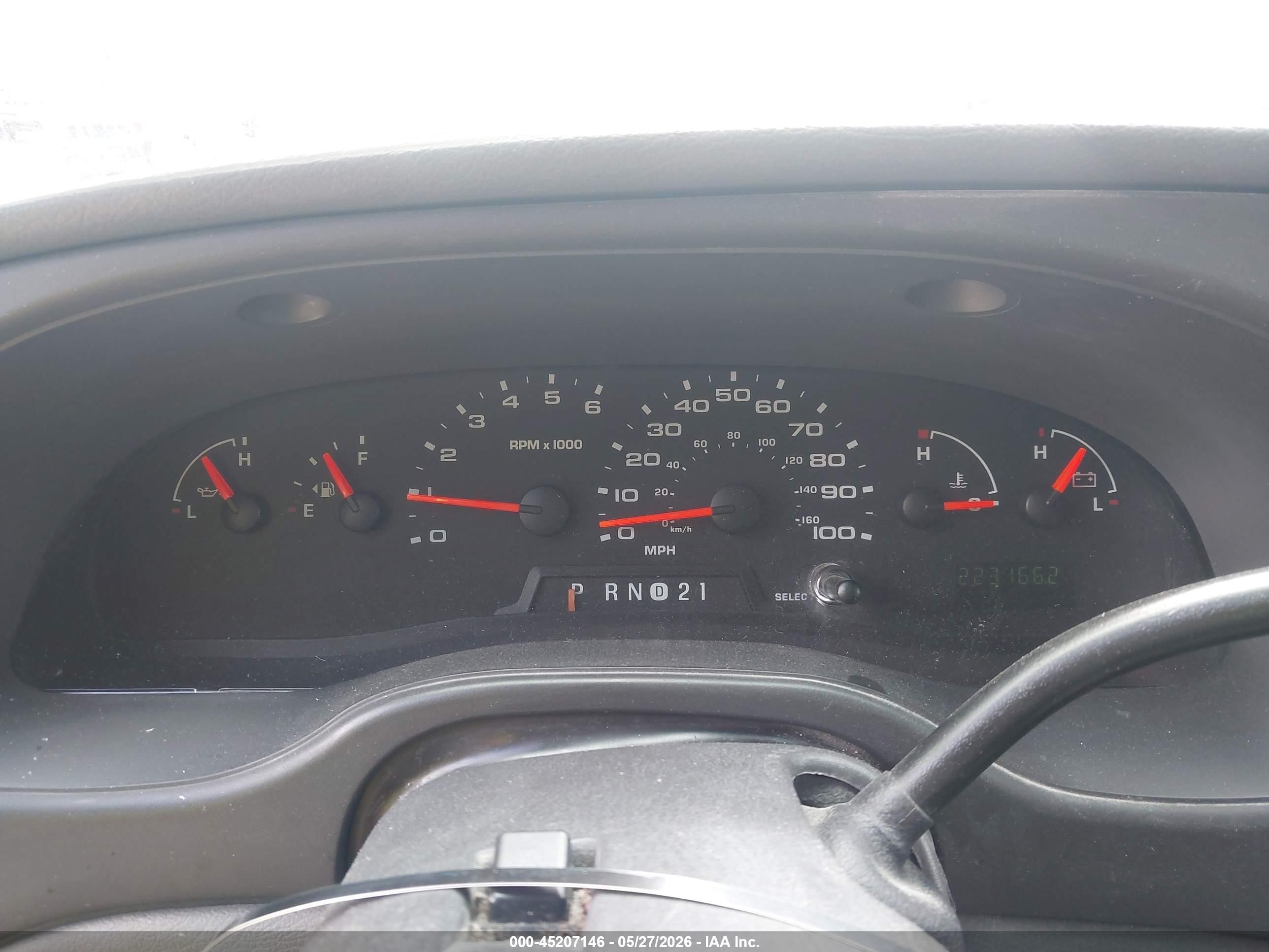 2008 Ford E-350 Super Duty Xl/xlt White vin: 1FBSS31L38DA84255