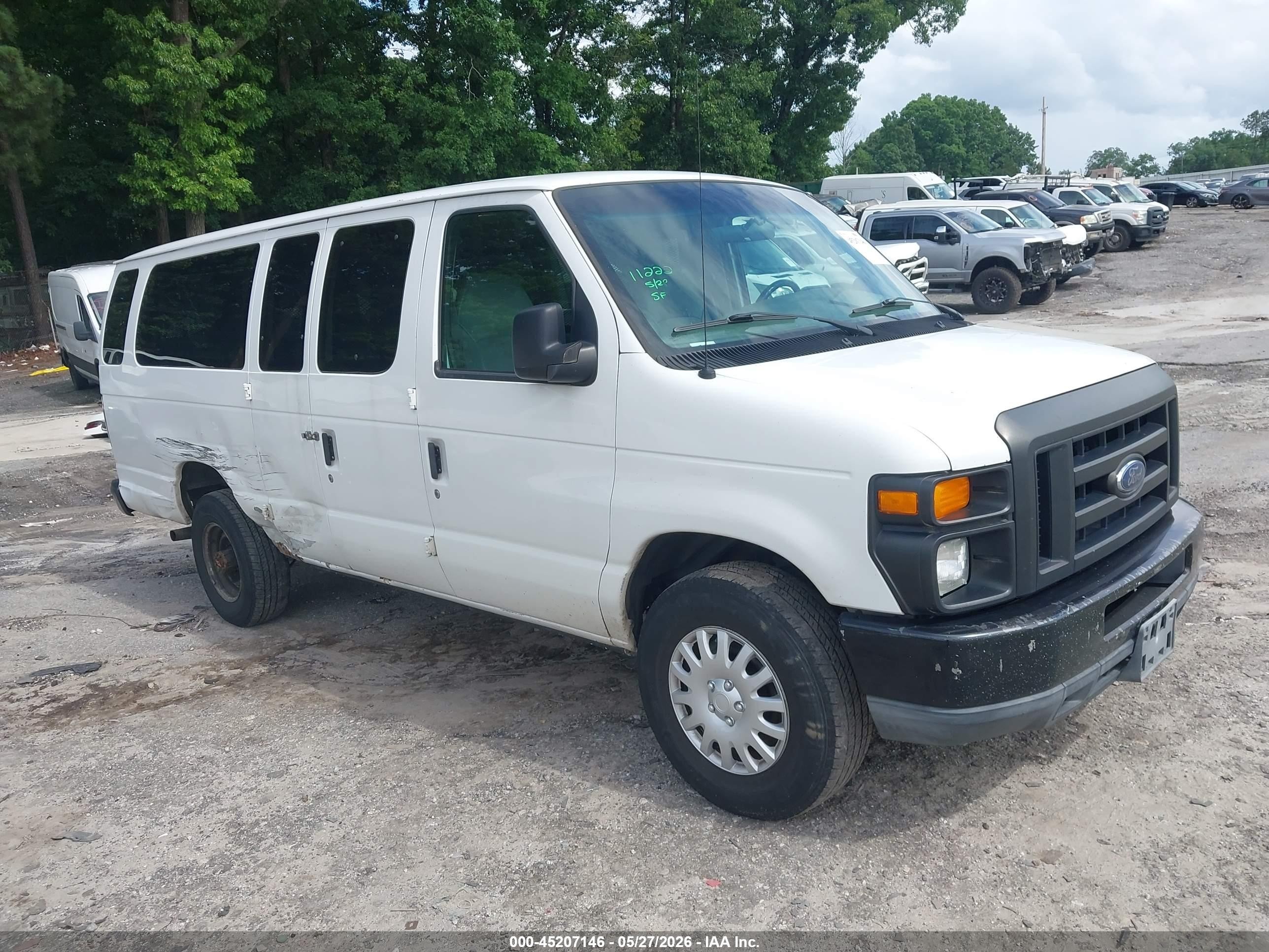 2008 Ford E-350 Super Duty Xl/xlt White vin: 1FBSS31L38DA84255