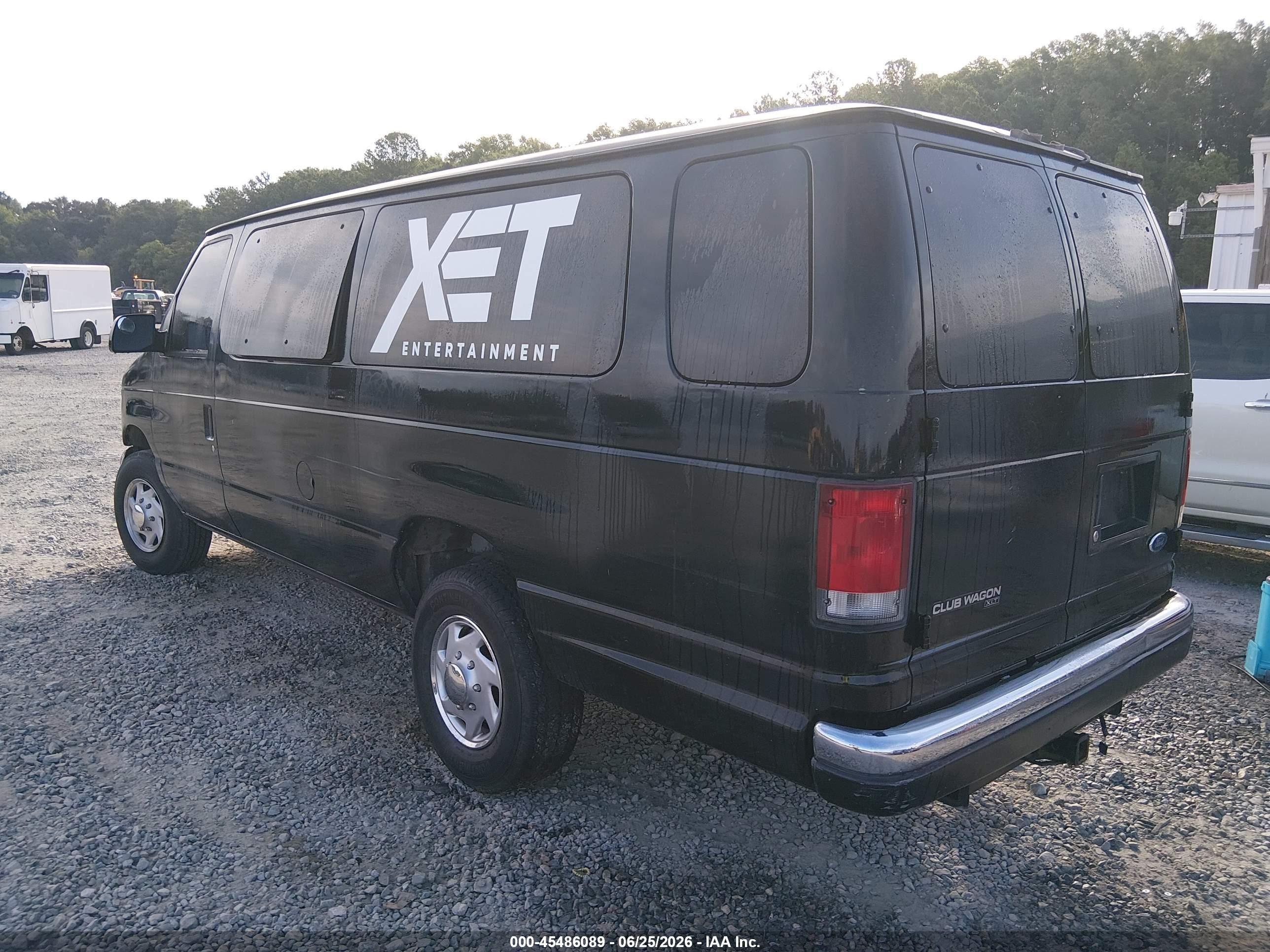 1998 Ford Super Club Wagon Xl/xlt Black vin: 1FBSS31L3WHA23591