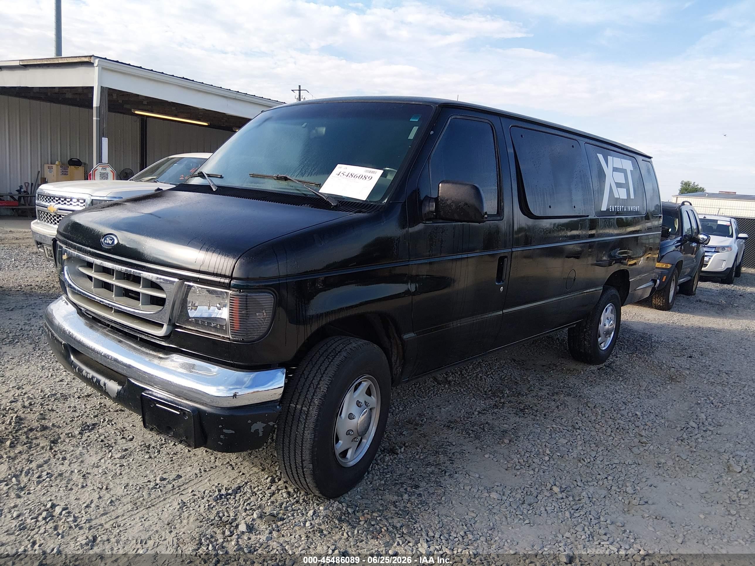 1998 Ford Super Club Wagon Xl/xlt Black vin: 1FBSS31L3WHA23591