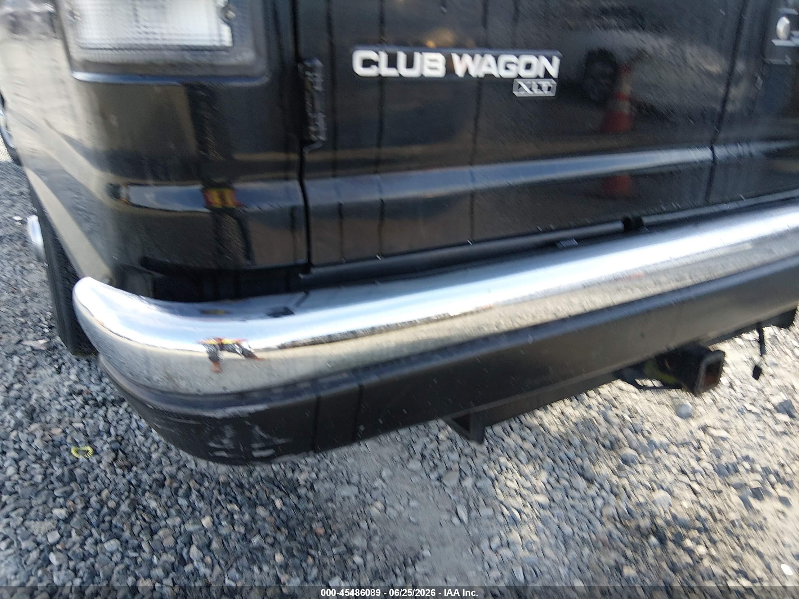 1998 Ford Super Club Wagon Xl/xlt Black vin: 1FBSS31L3WHA23591
