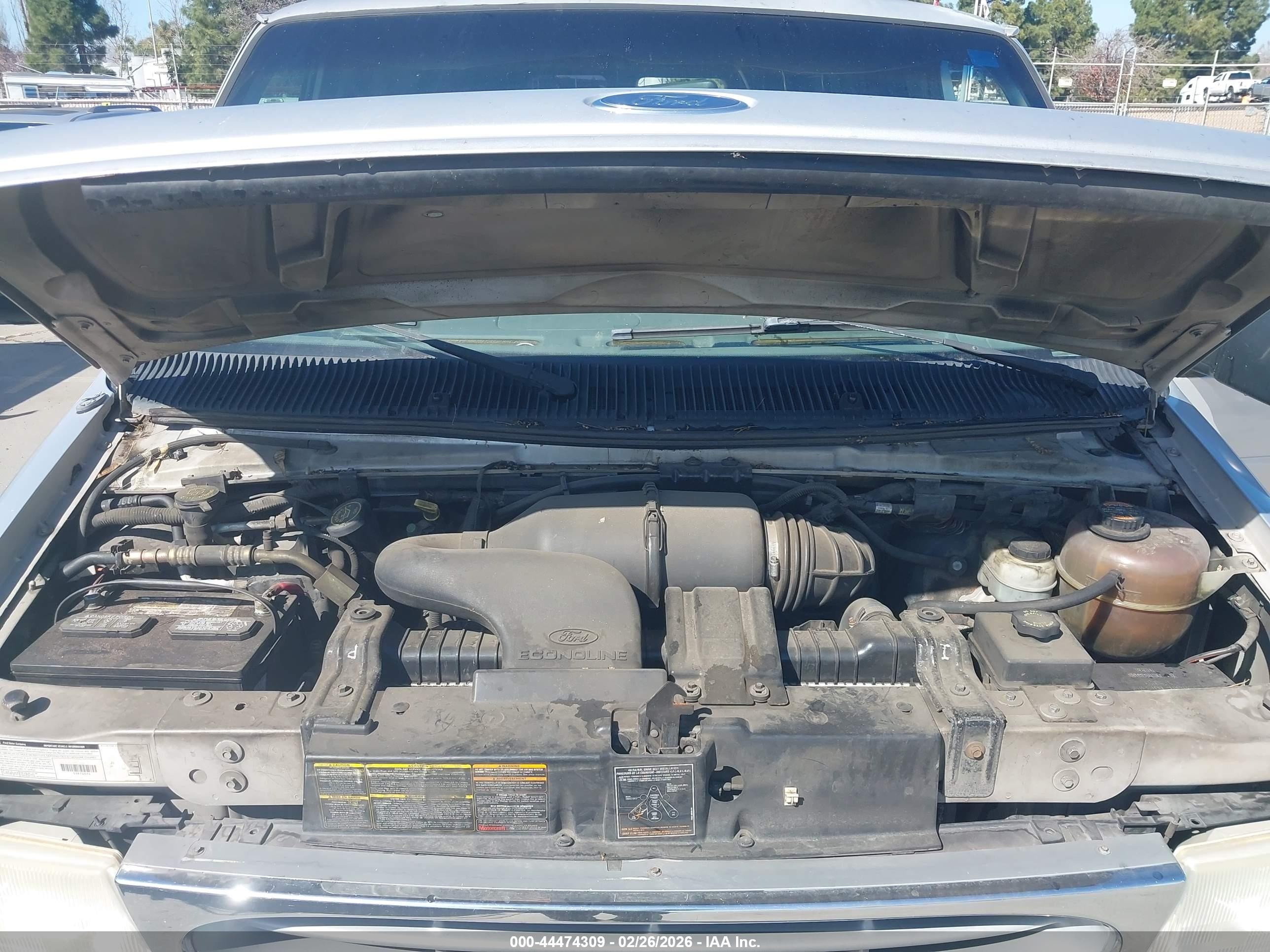 2000 Ford E-350 Super Duty Xl/xlt Серый vin: 1FBSS31L3YHA23237