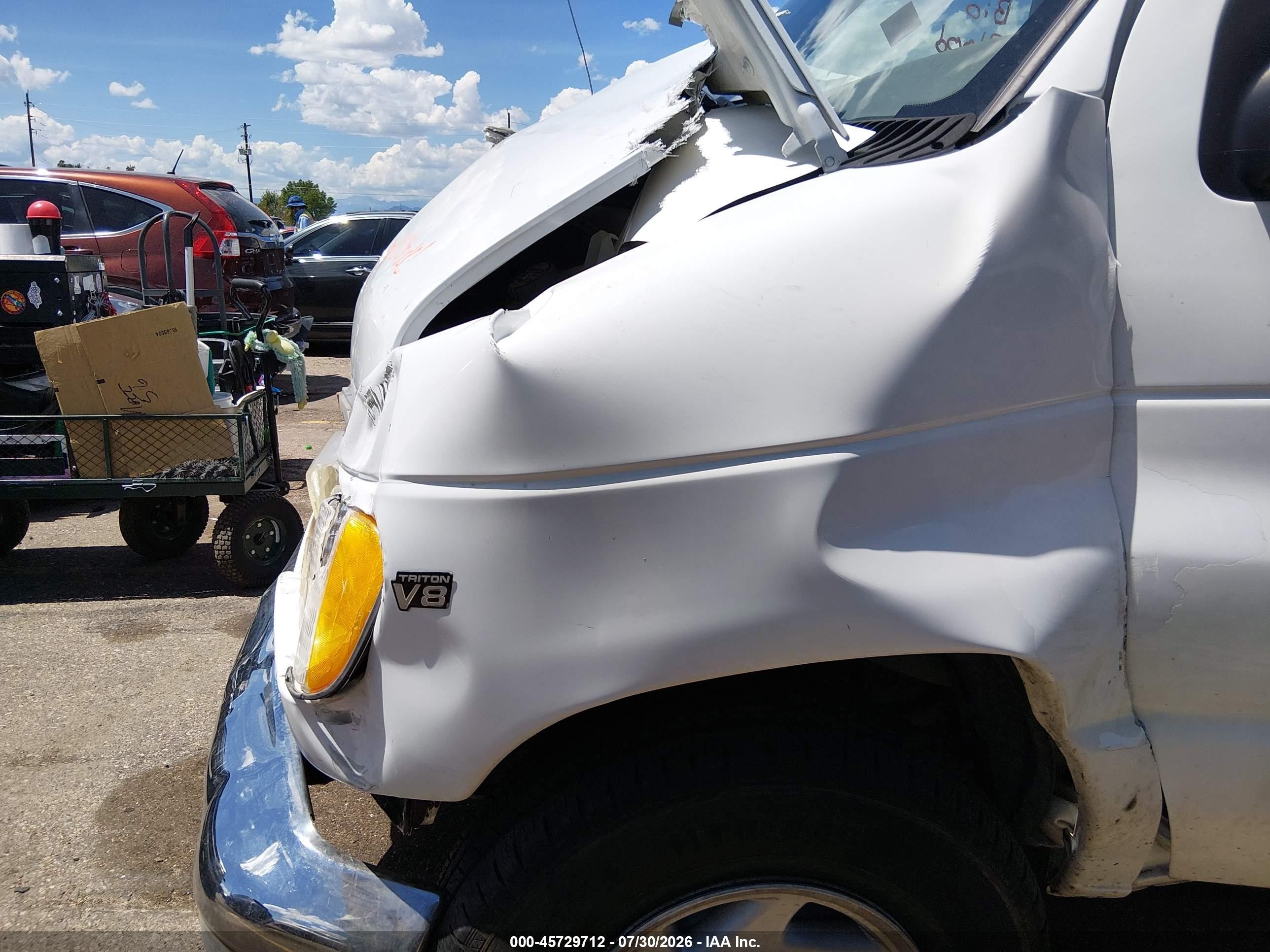 2000 Ford E-350 Super Duty Xl/xlt White vin: 1FBSS31L3YHA34951