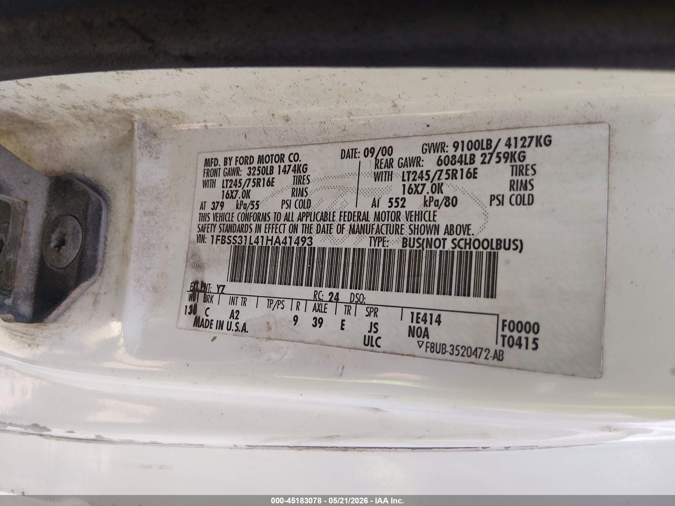 2001 Ford E-350 Super Duty   White vin: 1FBSS31L41HA41493