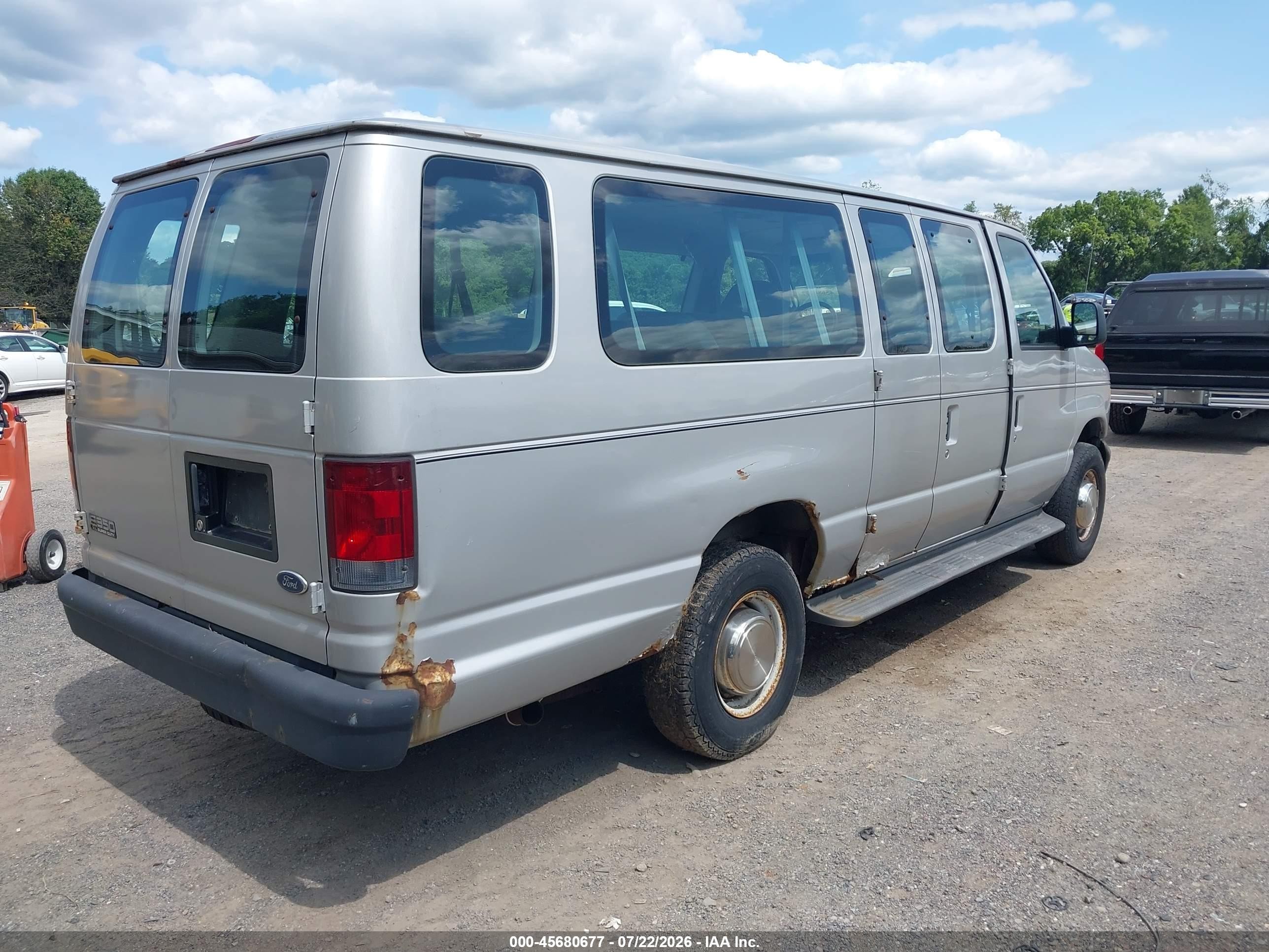 2003 Ford E-350 Super Duty Xl/xlt Silver vin: 1FBSS31L43HB15174