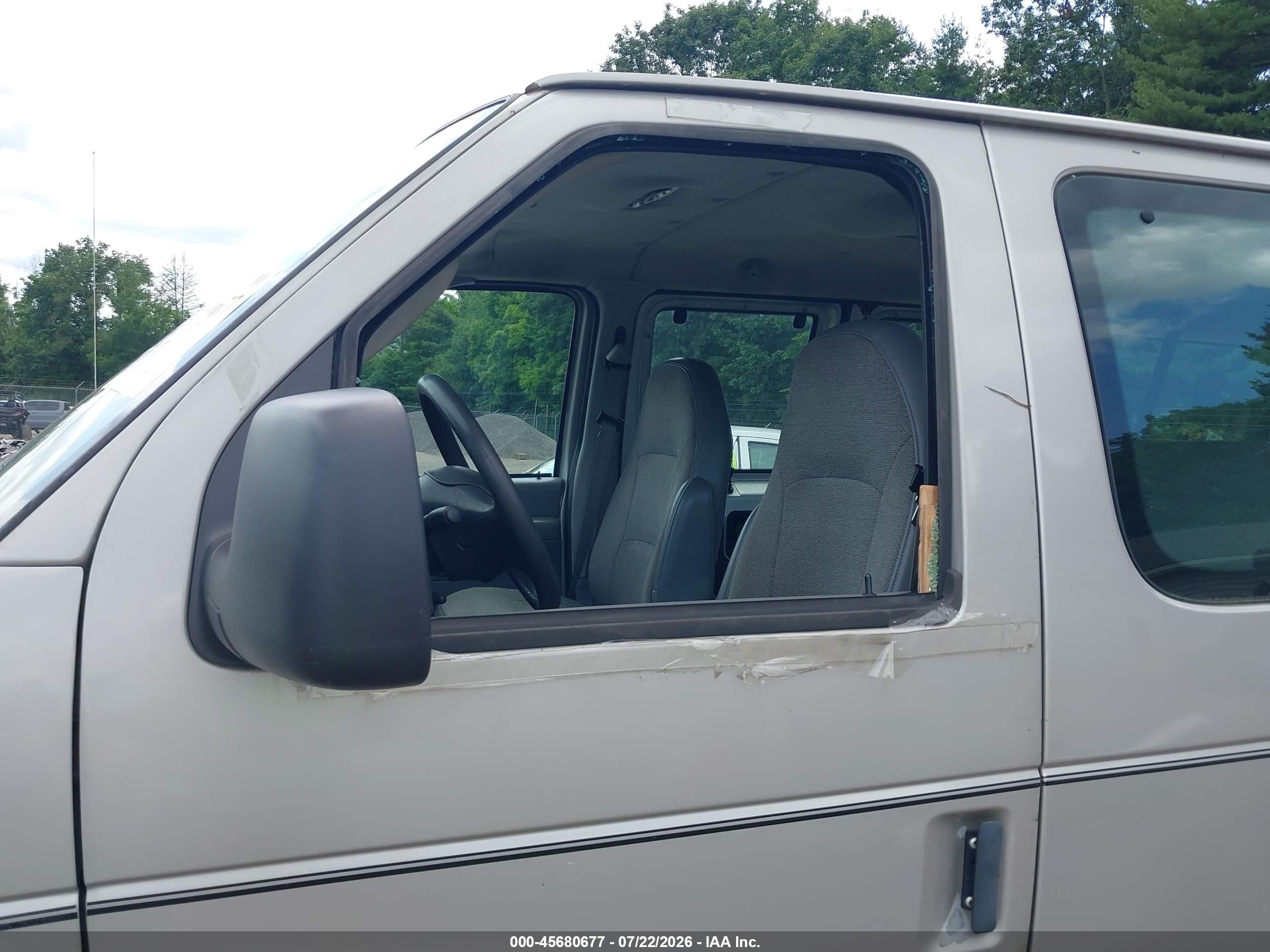 2003 Ford E-350 Super Duty Xl/xlt Silver vin: 1FBSS31L43HB15174
