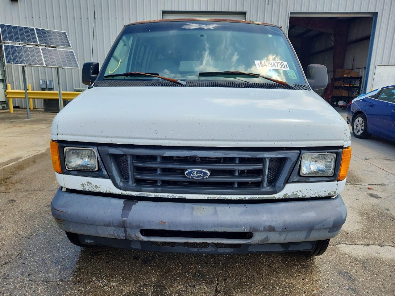 2006 Ford Econoline E350 Super Duty Wagon White vin: 1FBSS31L46DA03535