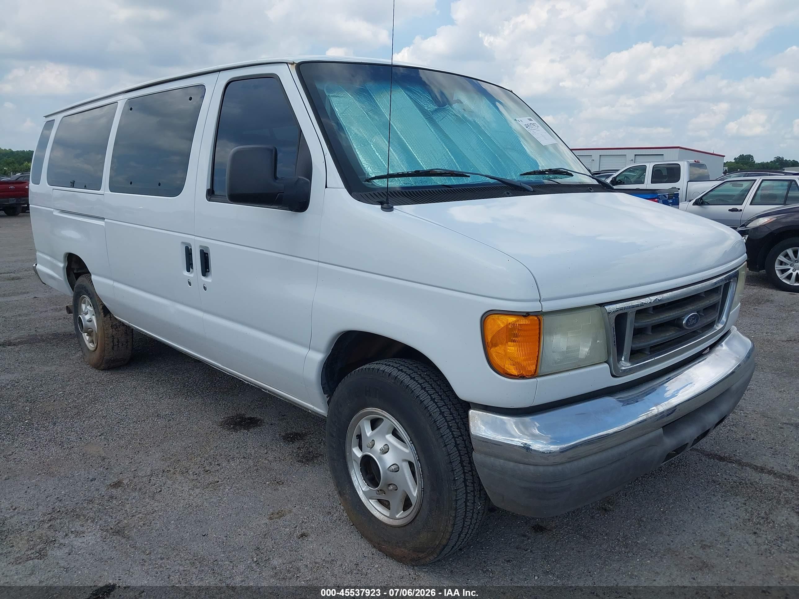 2007 Ford E-350 Super Duty Xl/xlt White vin: 1FBSS31L47DB06407