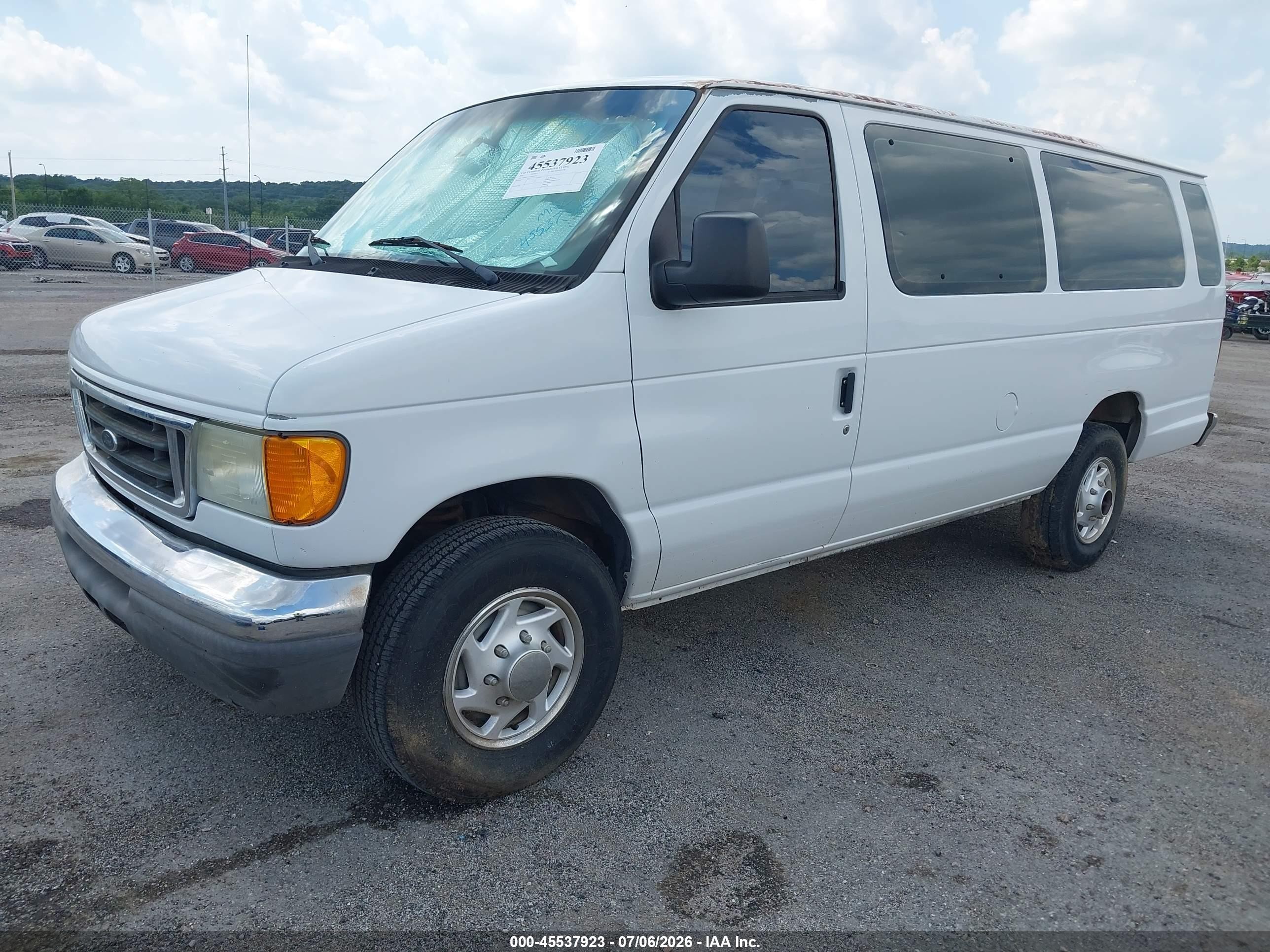 2007 Ford E-350 Super Duty Xl/xlt White vin: 1FBSS31L47DB06407