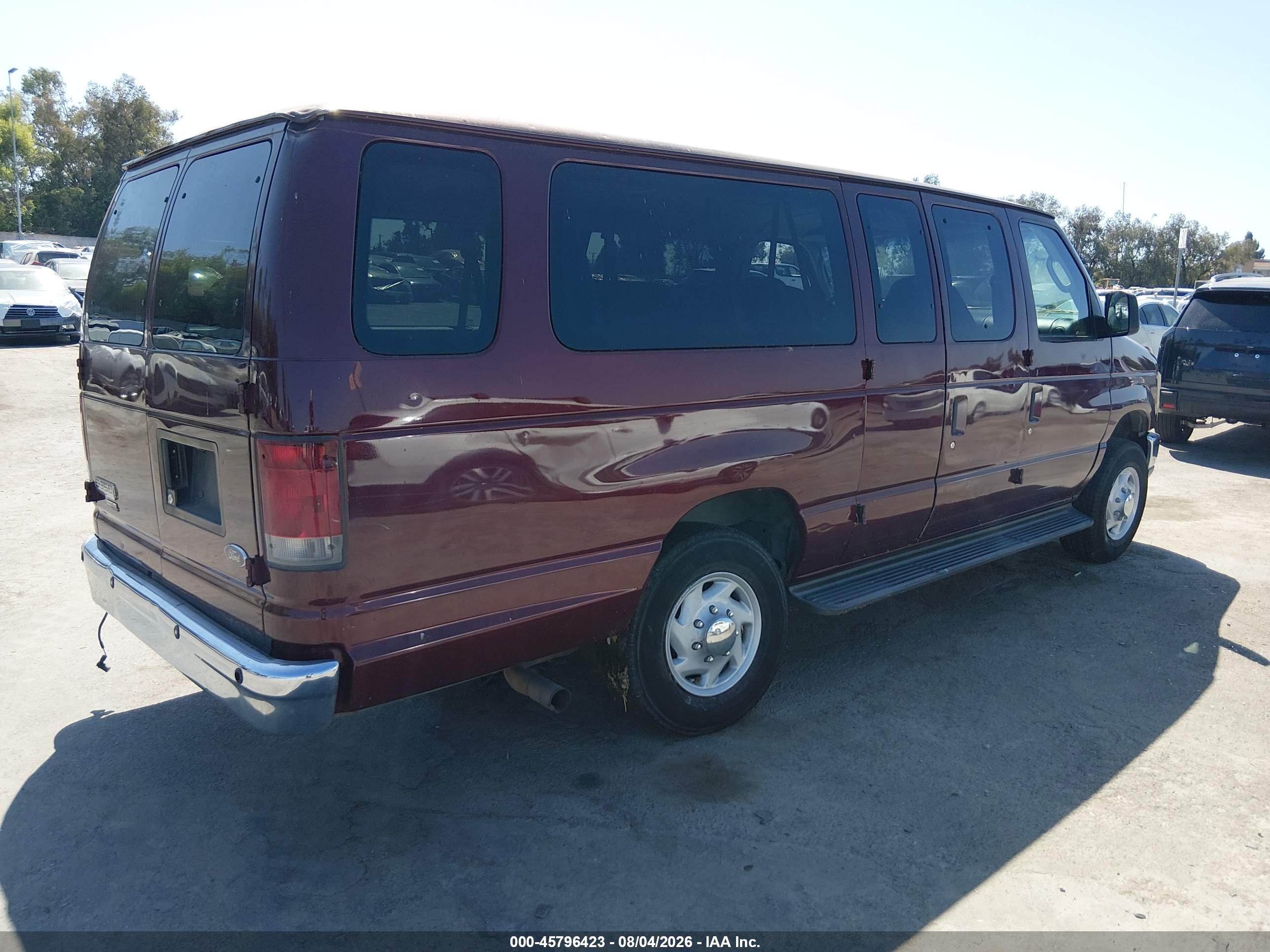 2008 Ford E-350 Super Duty Xl/xlt Burgundy vin: 1FBSS31L48DA64628