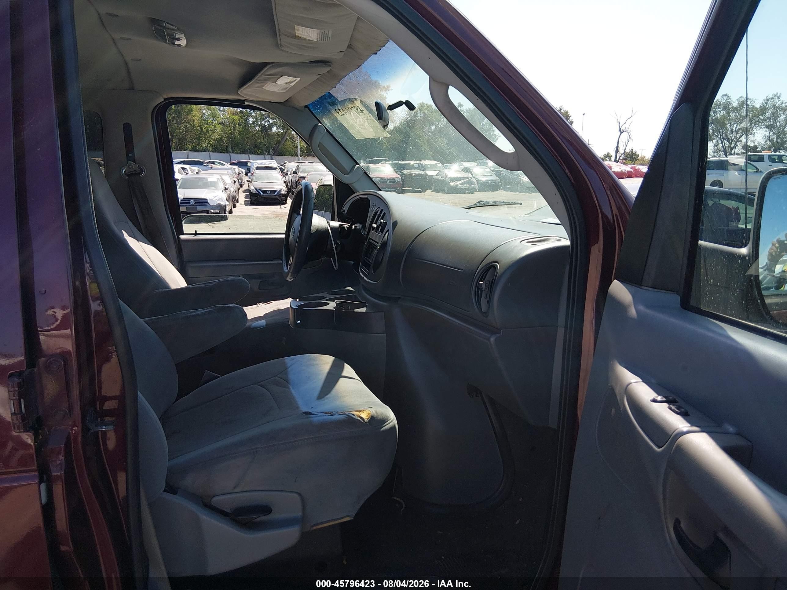 2008 Ford E-350 Super Duty Xl/xlt Burgundy vin: 1FBSS31L48DA64628