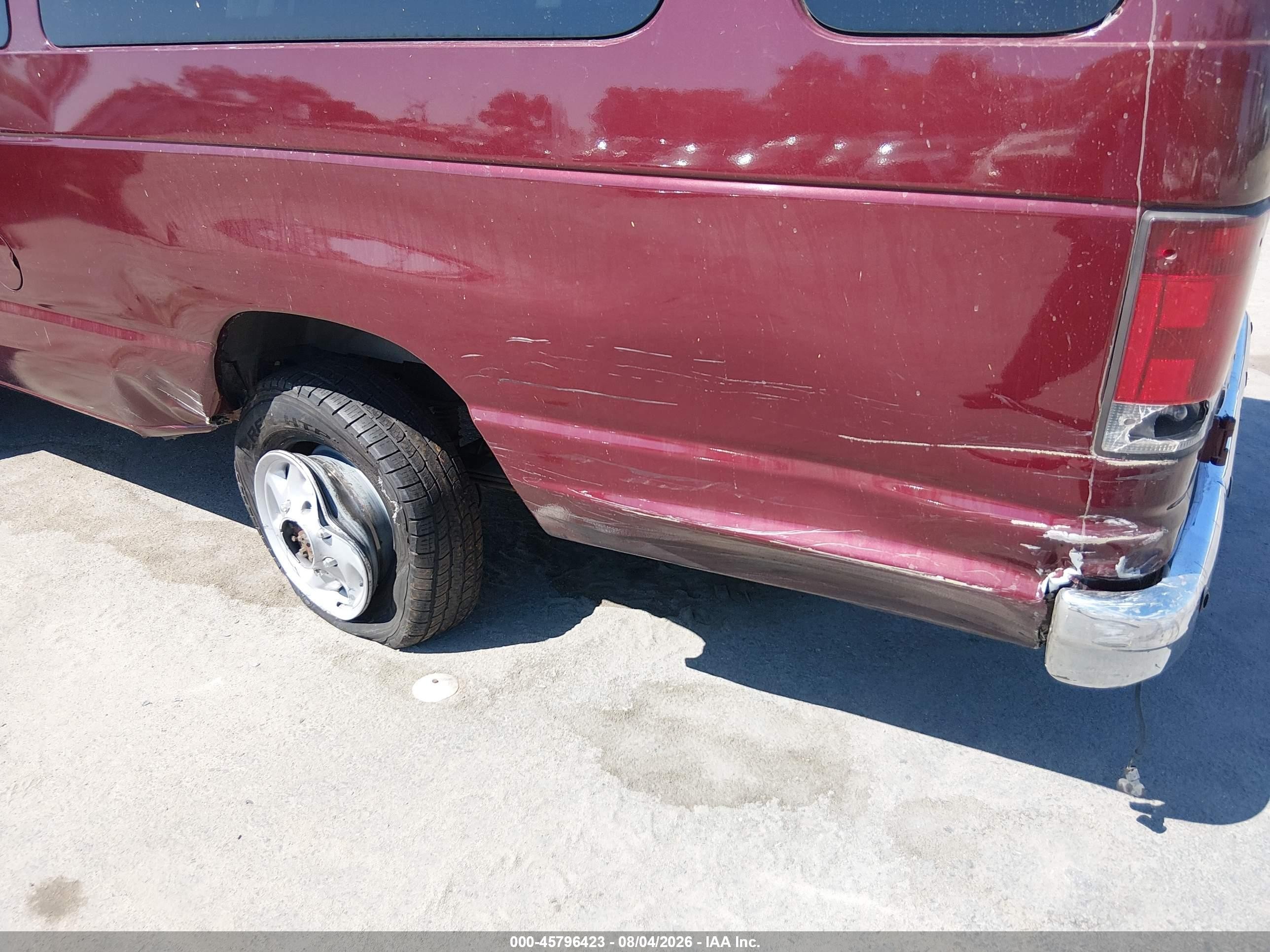 2008 Ford E-350 Super Duty Xl/xlt Burgundy vin: 1FBSS31L48DA64628