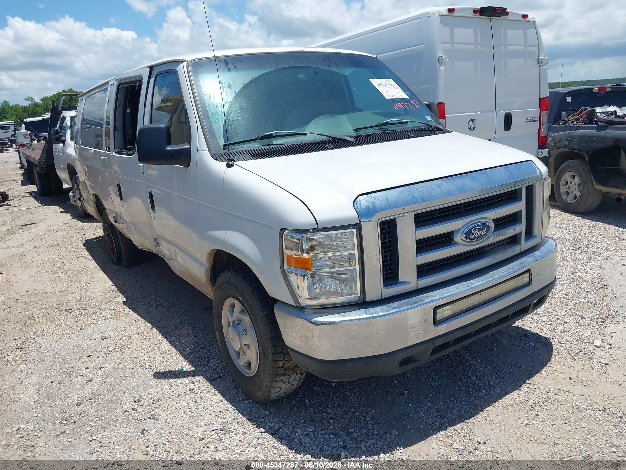 2008 Ford E-350 Super Duty Xl/xlt White vin: 1FBSS31L48DB32040