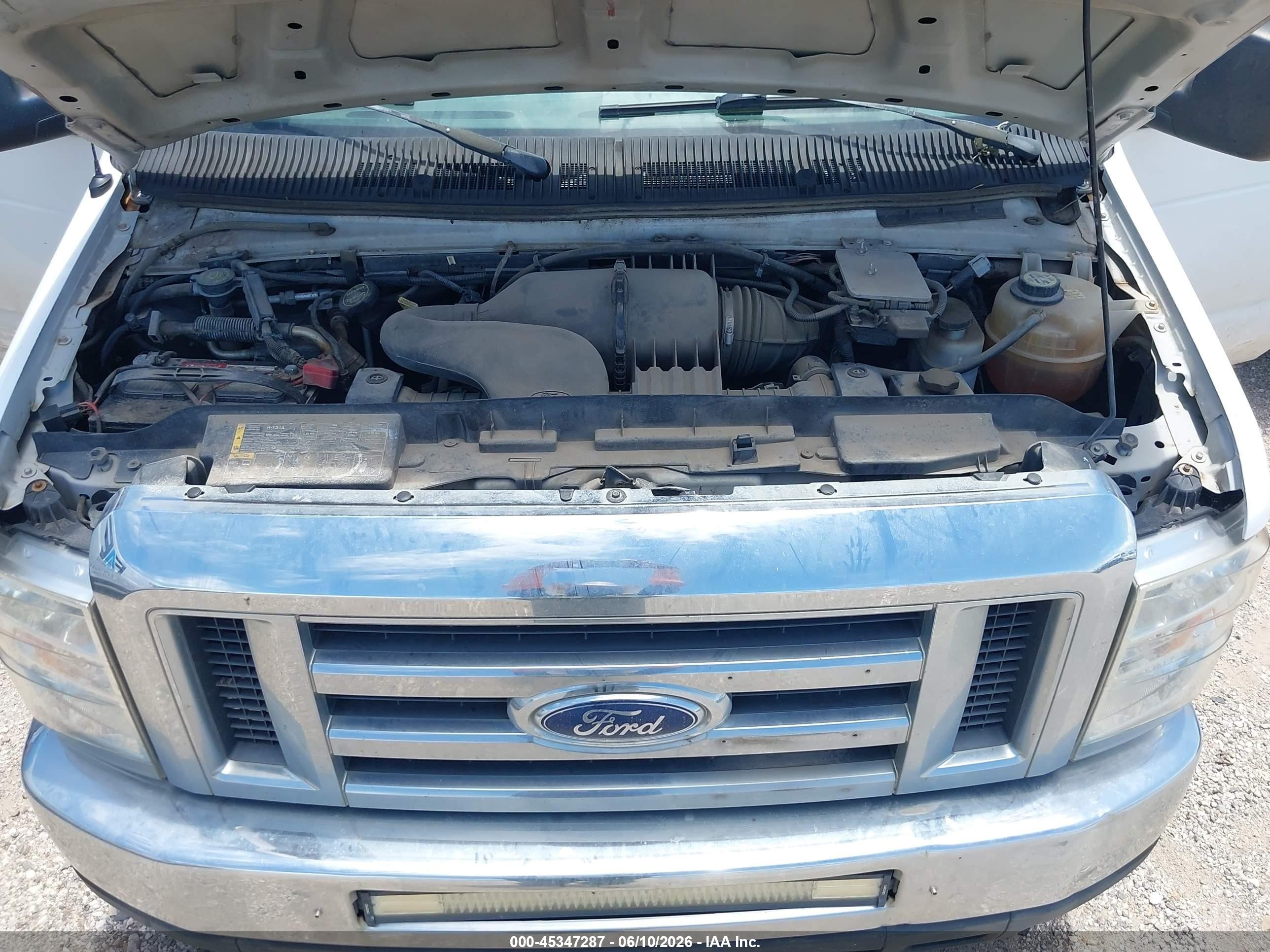 2008 Ford E-350 Super Duty Xl/xlt White vin: 1FBSS31L48DB32040