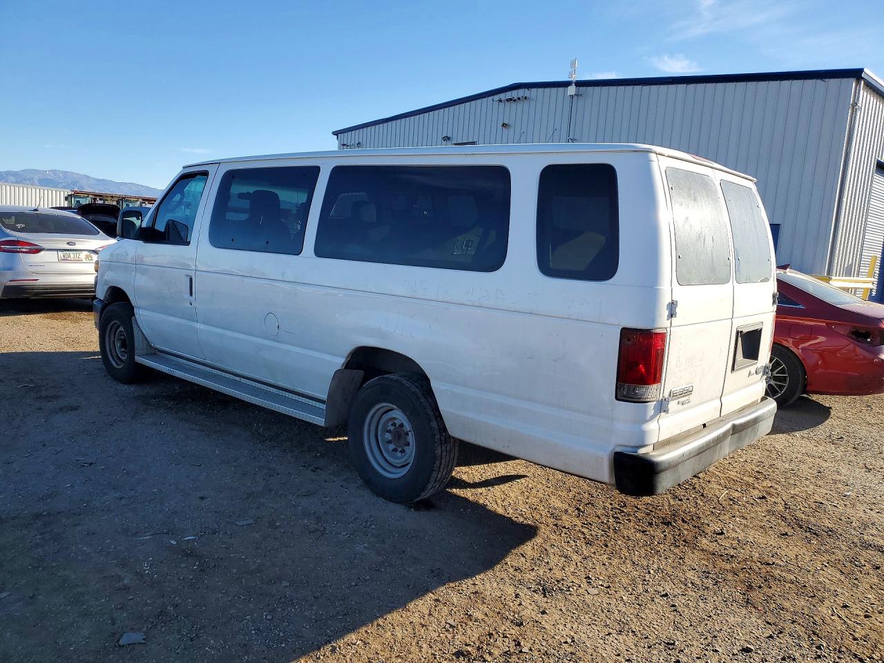 2009 Ford Econoline E350 Super Duty Wagon White vin: 1FBSS31L49DA41867