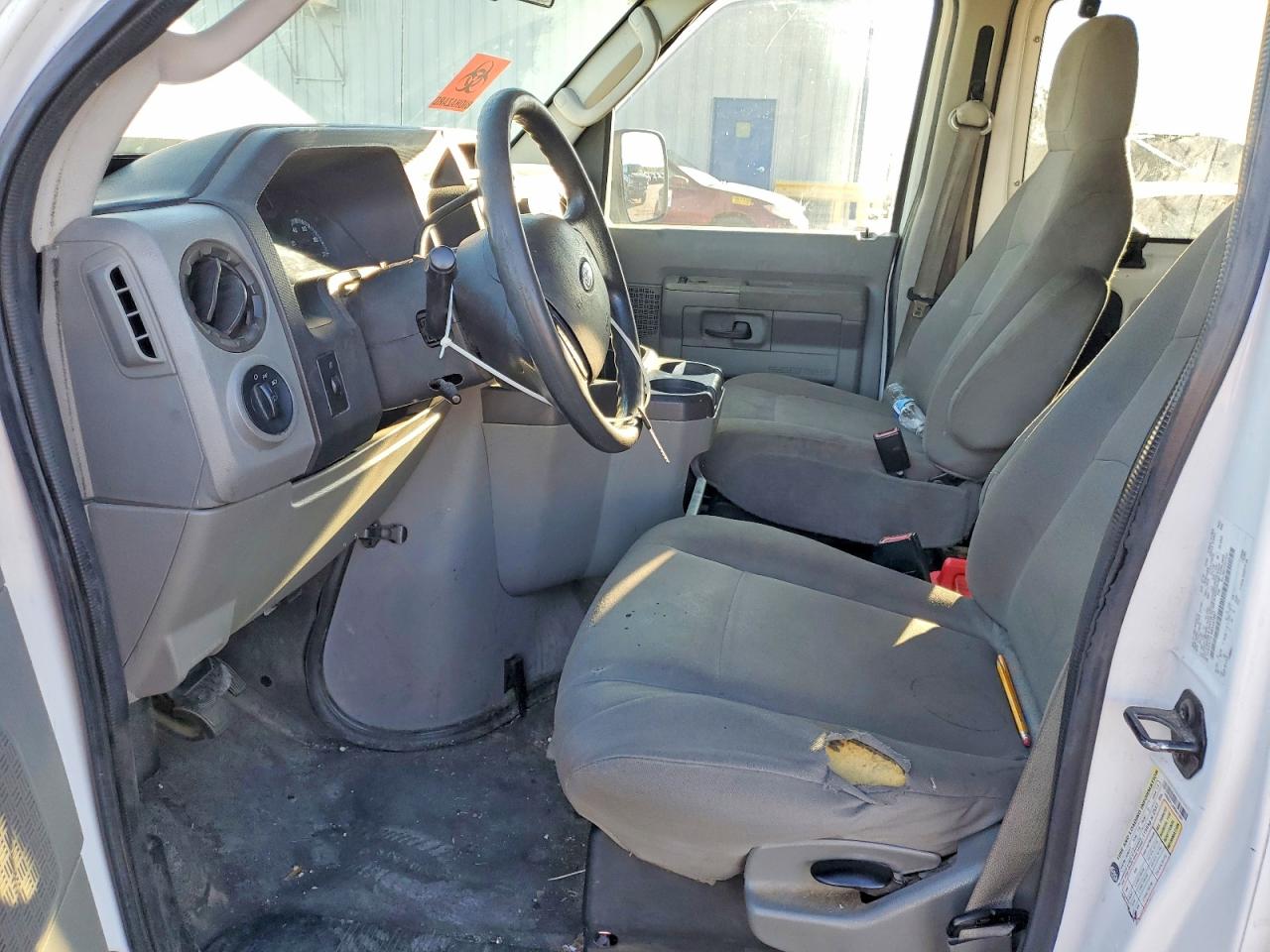 2009 Ford Econoline E350 Super Duty Wagon White vin: 1FBSS31L49DA41867