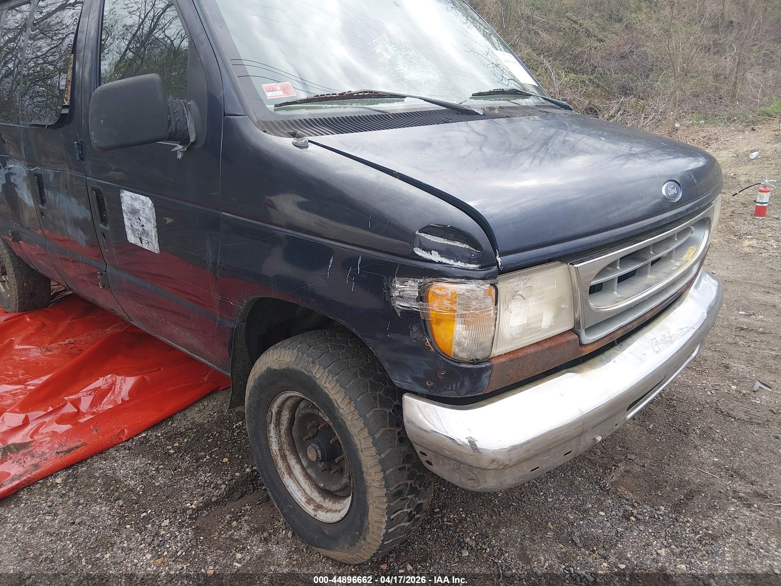 1999 Ford E-350 Super Duty Xl/xlt Blue vin: 1FBSS31L4XHA69819