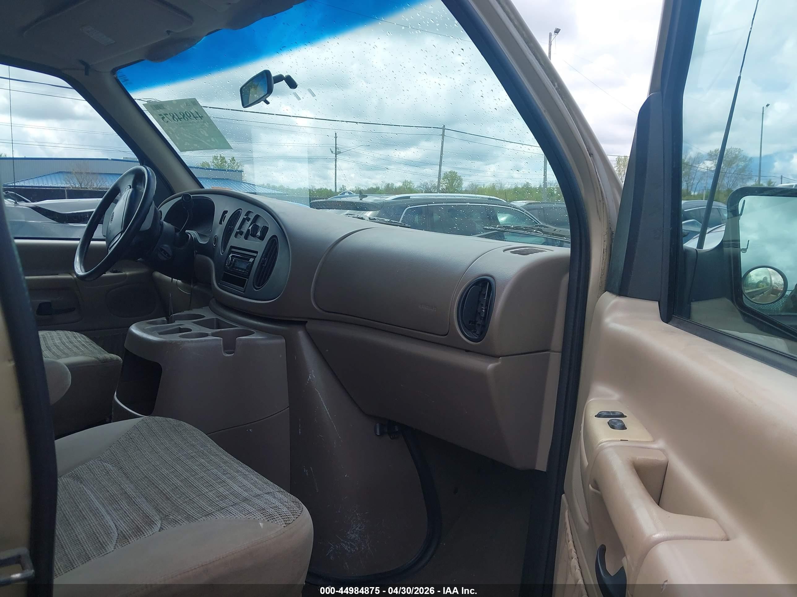2000 Ford E-350 Super Duty Xl/xlt Gold vin: 1FBSS31L4YHB40647