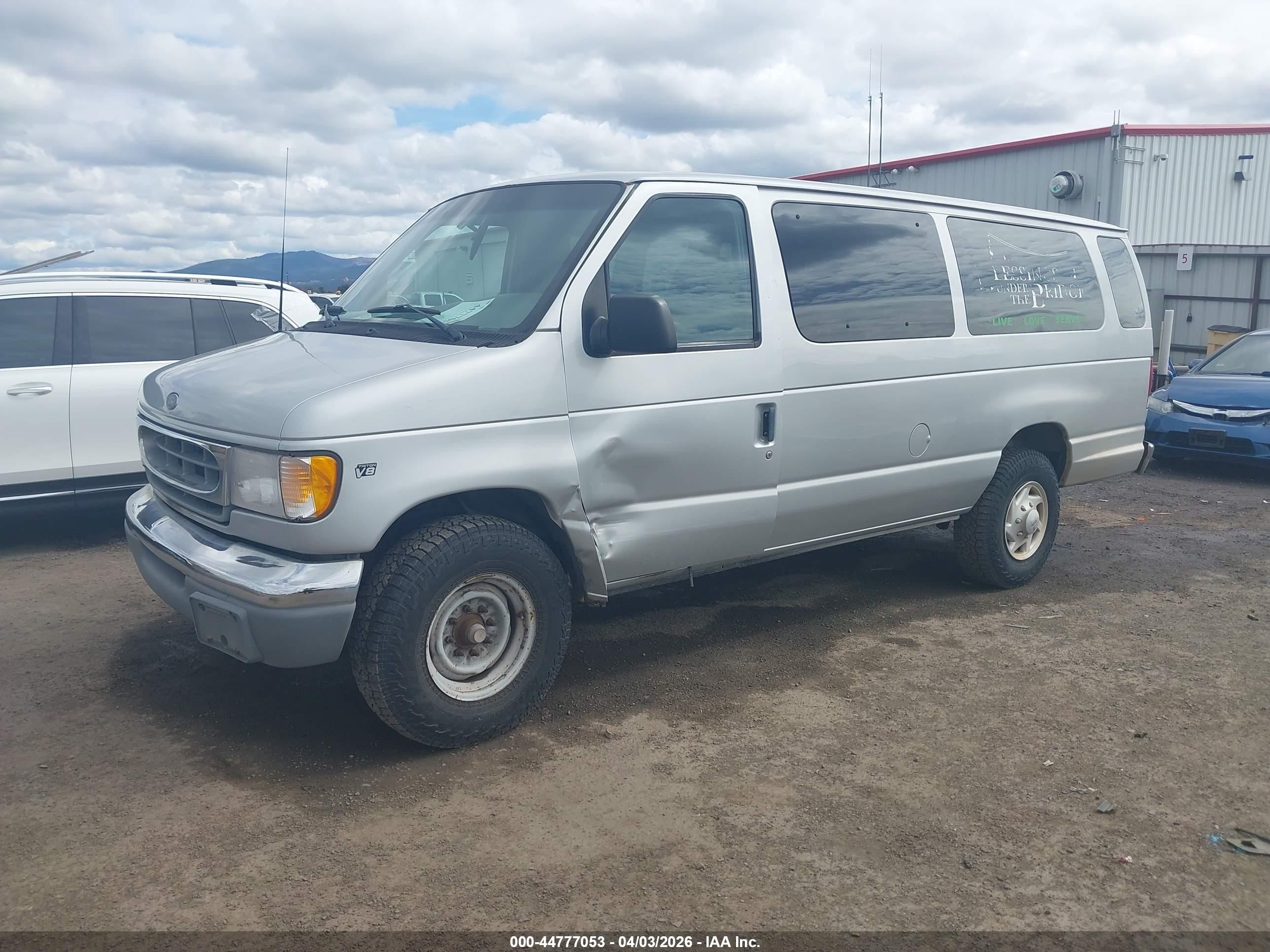 2000 Ford E-350 Super Duty Xl/xlt Серебряный vin: 1FBSS31L4YHB47971