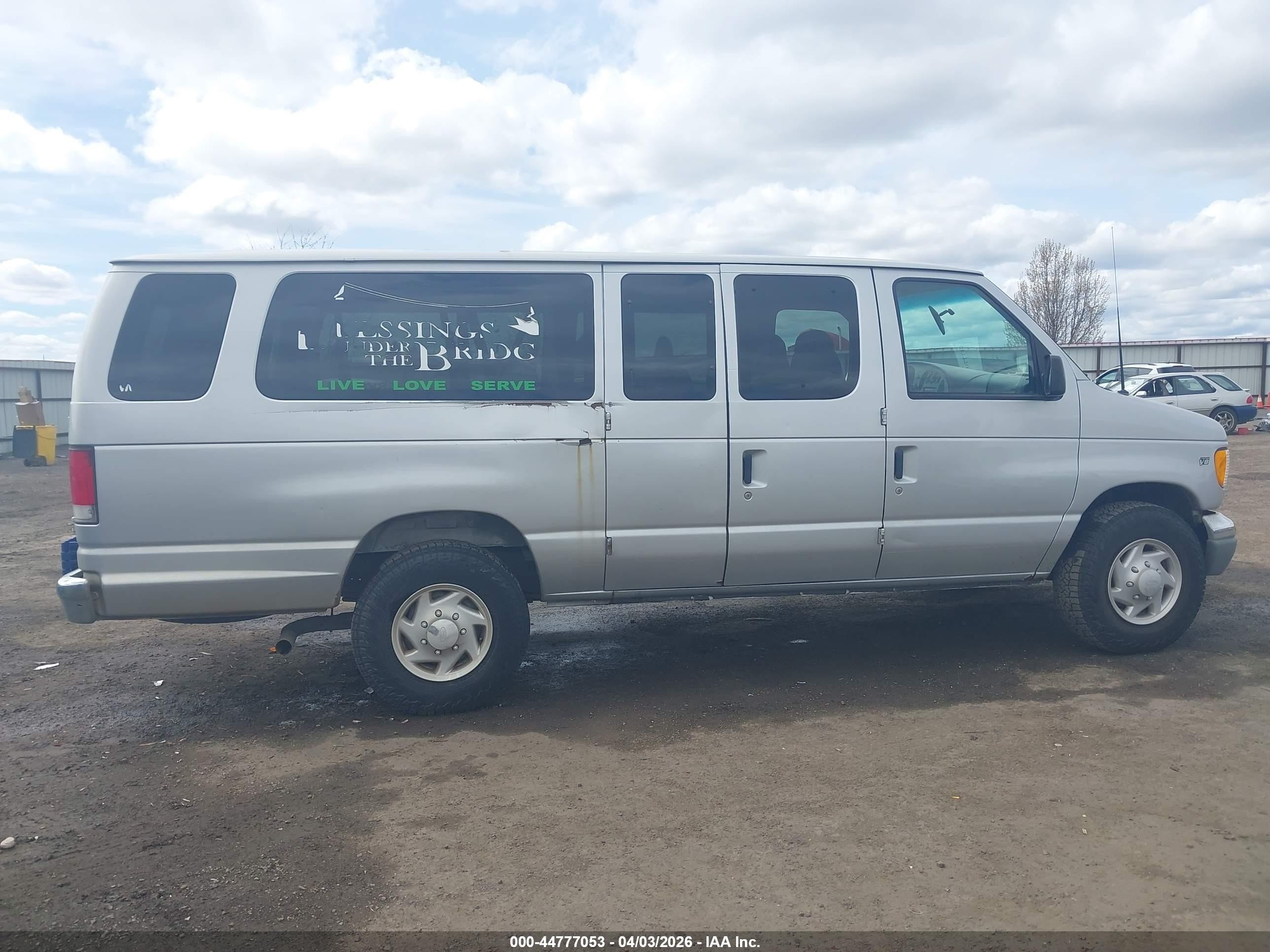 2000 Ford E-350 Super Duty Xl/xlt Серебряный vin: 1FBSS31L4YHB47971