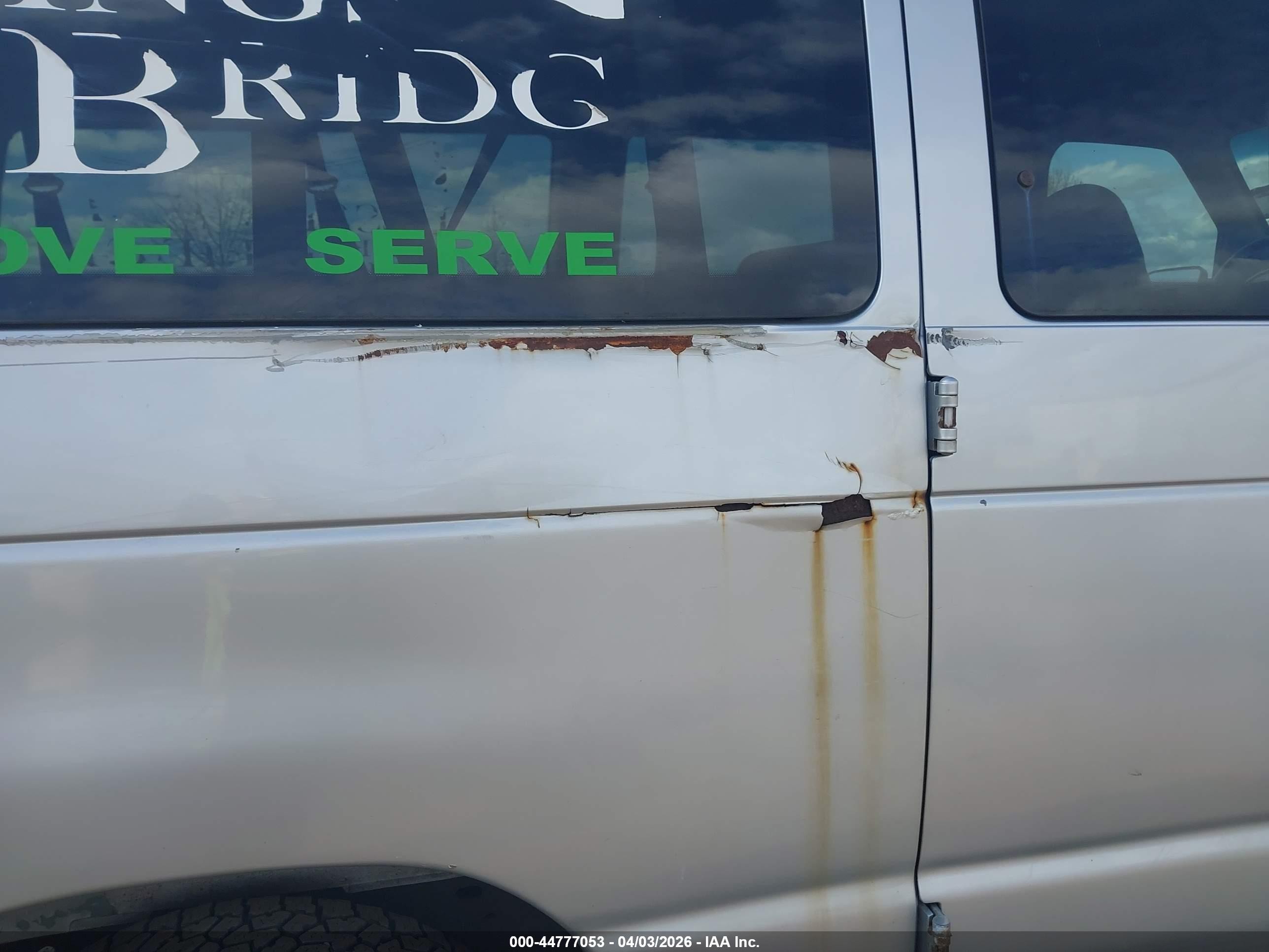 2000 Ford E-350 Super Duty Xl/xlt Серебряный vin: 1FBSS31L4YHB47971
