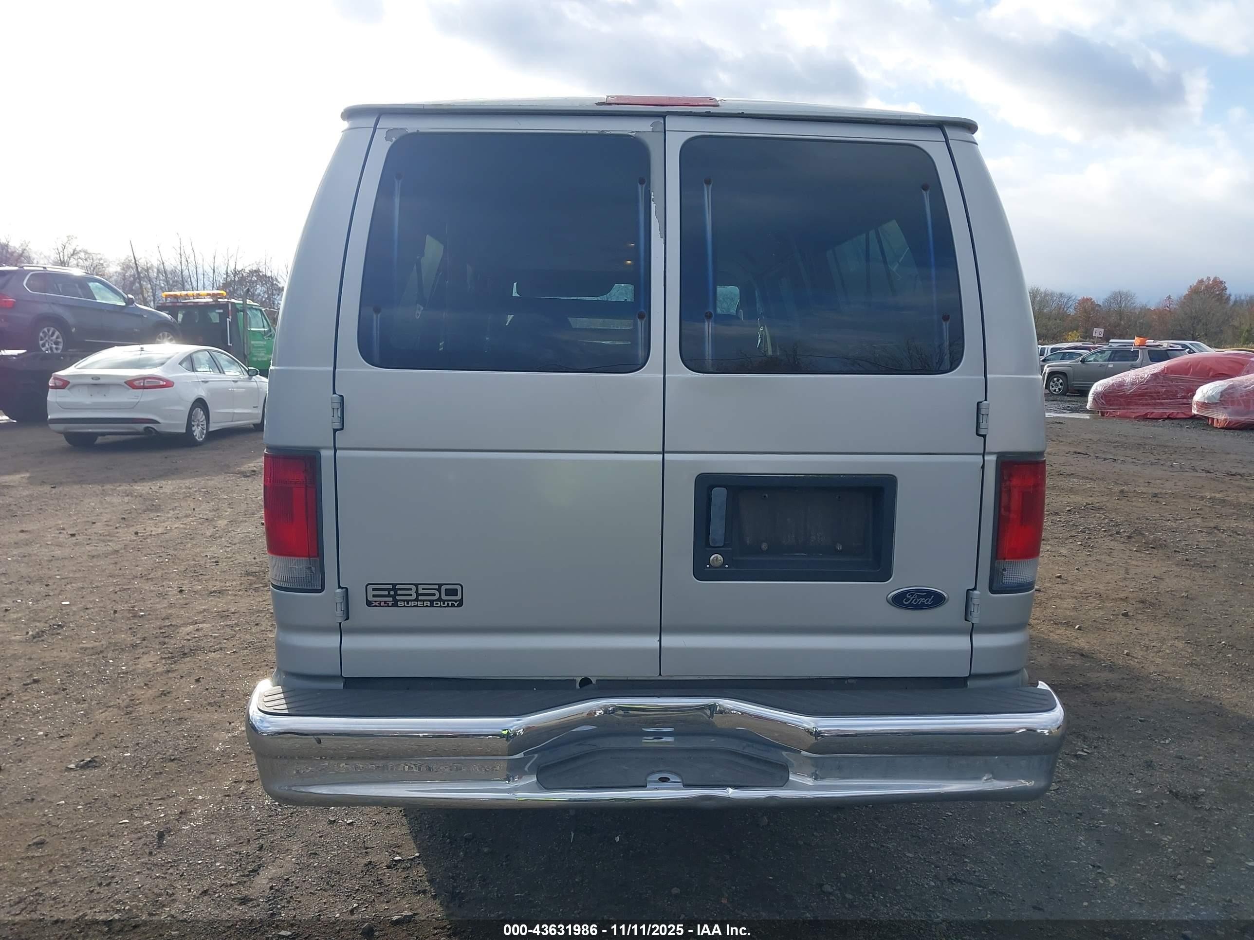 2005 Ford E-350 Super Duty Xl/xlt Серый vin: 1FBSS31L55HB36862
