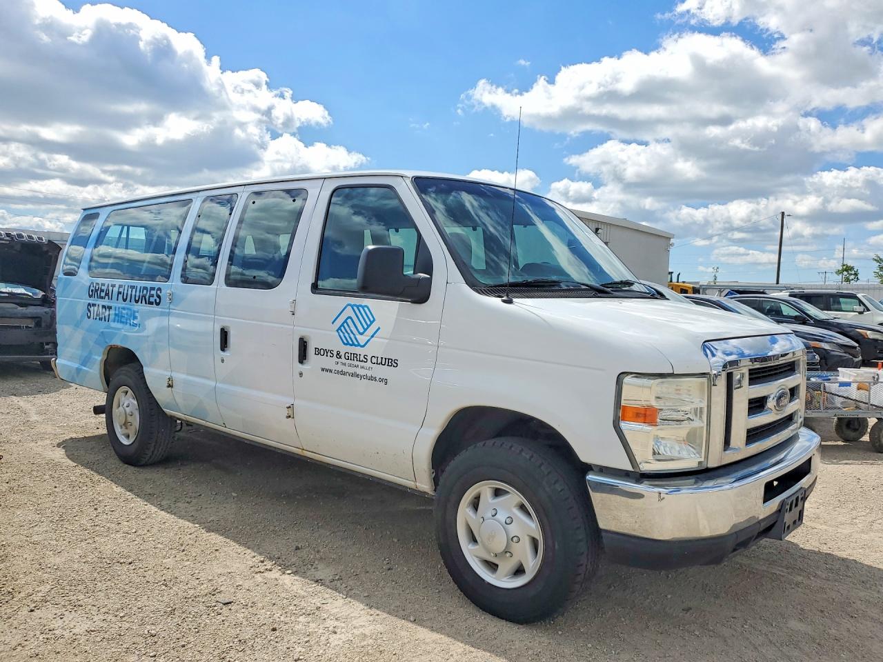 2009 Ford Econoline E350 Super Duty Wagon White vin: 1FBSS31L59DA74179