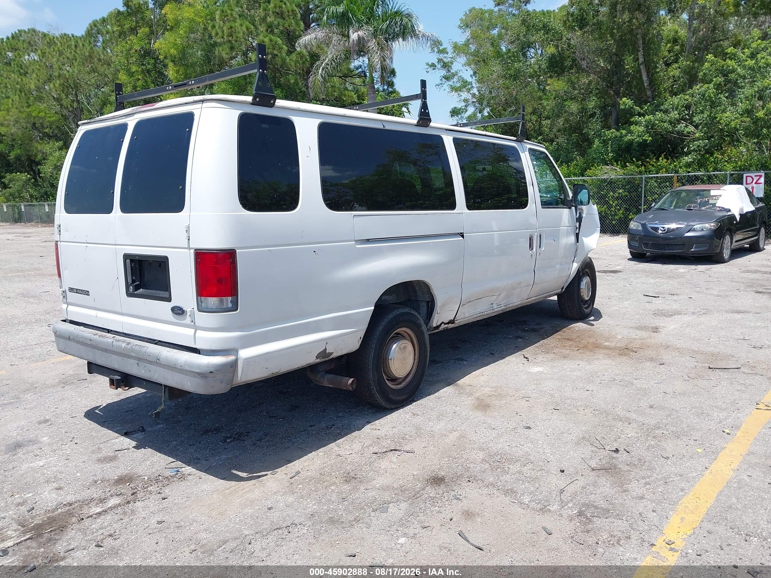 1998 Ford Super Club Wagon Xl/xlt Белый vin: 1FBSS31L5WHC10833
