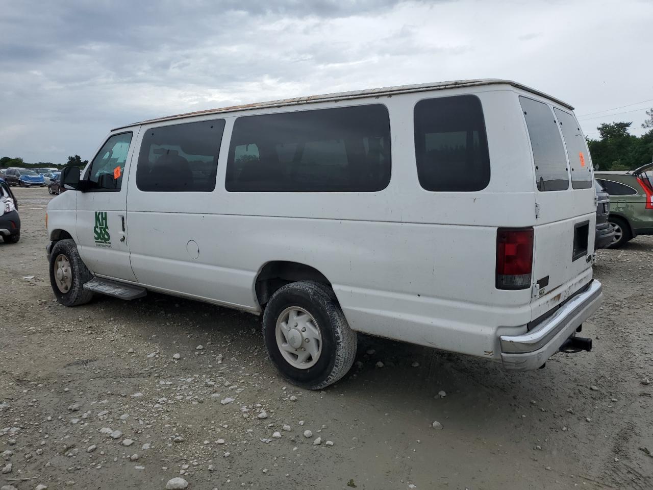 2004 Ford Econoline E350 Super Duty Wagon White vin: 1FBSS31L64HA32962