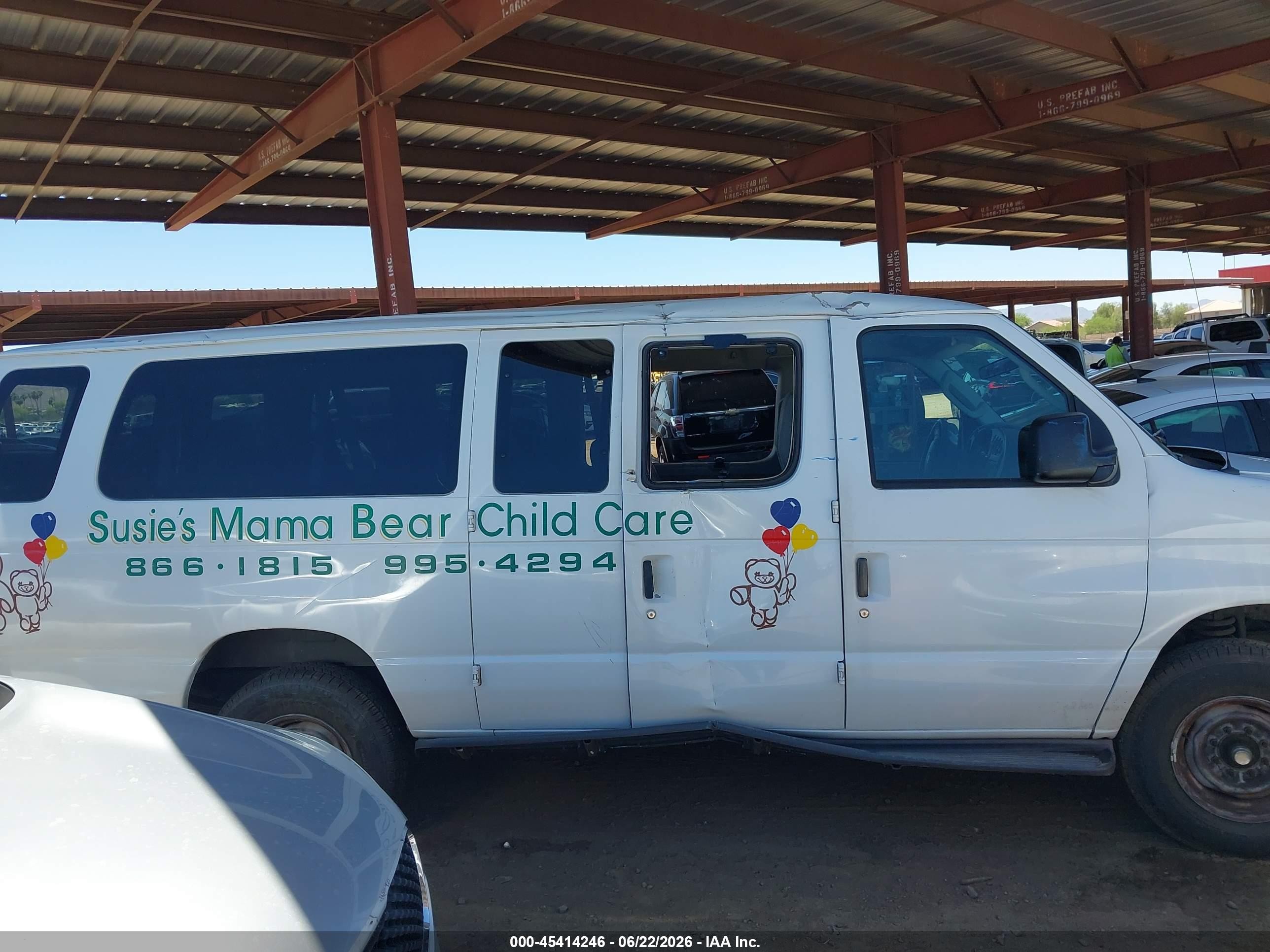 2006 Ford Econoline   White vin: 1FBSS31L66DA21521