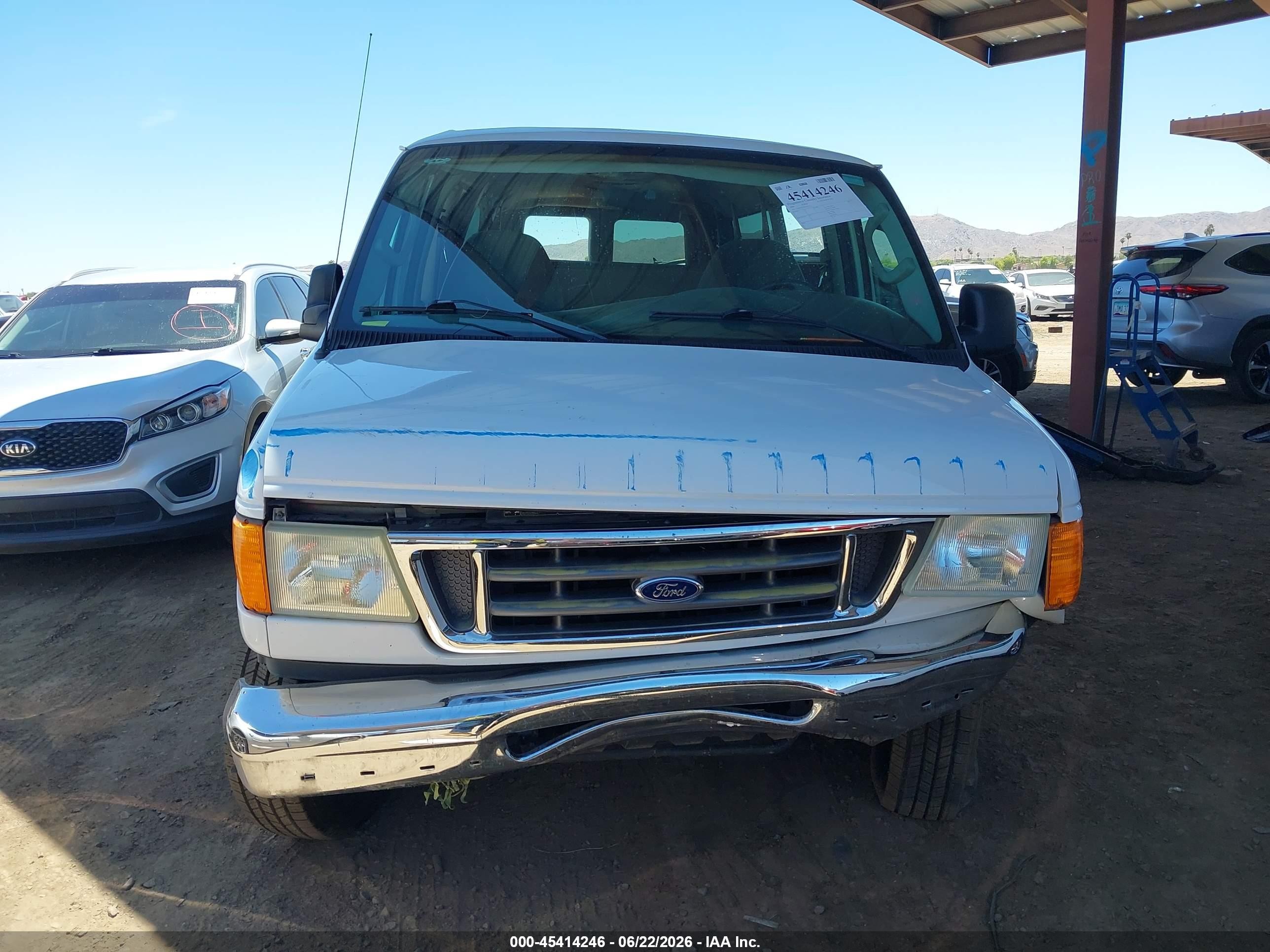 2006 Ford Econoline   White vin: 1FBSS31L66DA21521