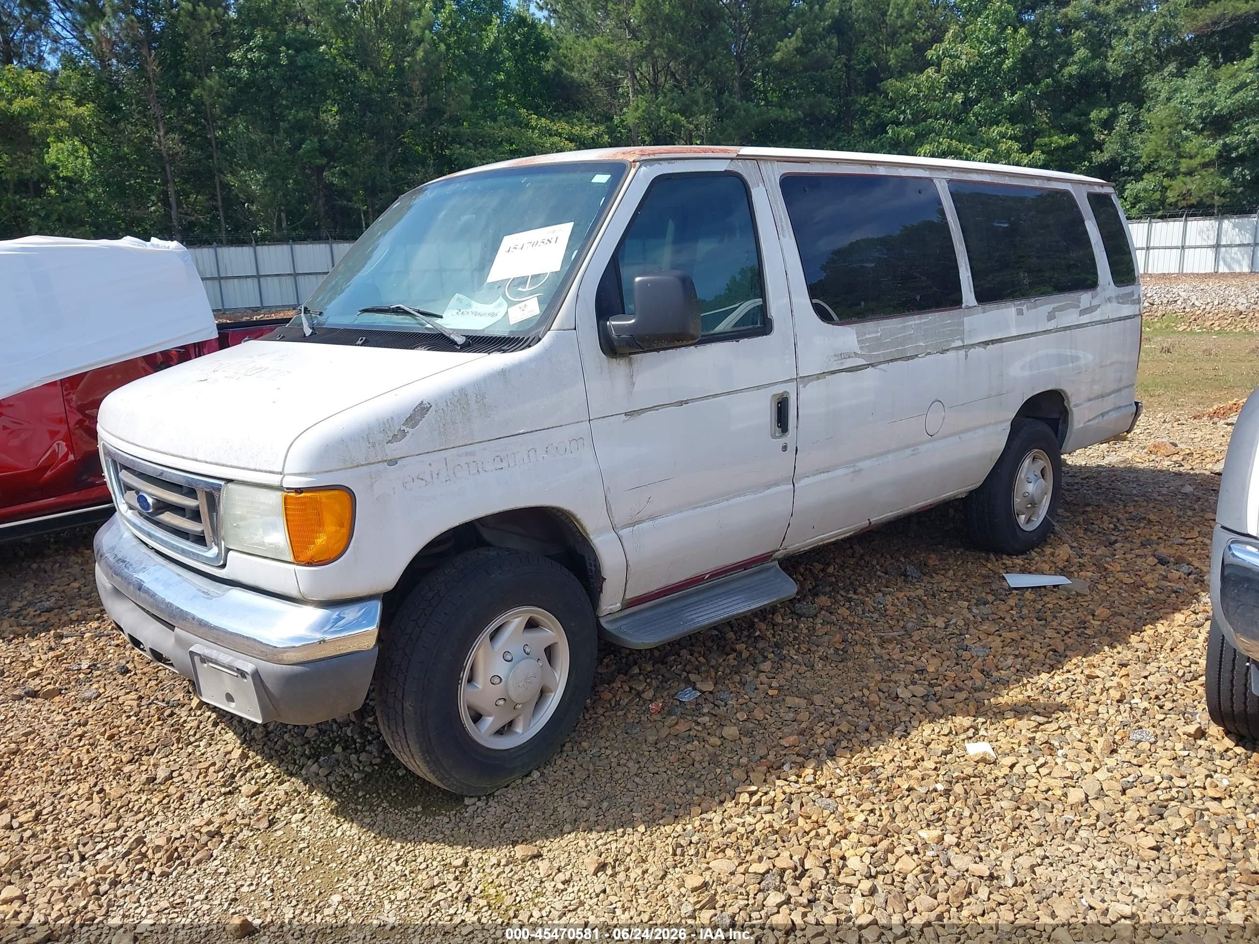 2006 Ford E-350 Super Duty Xl/xlt Белый vin: 1FBSS31L66DA43275