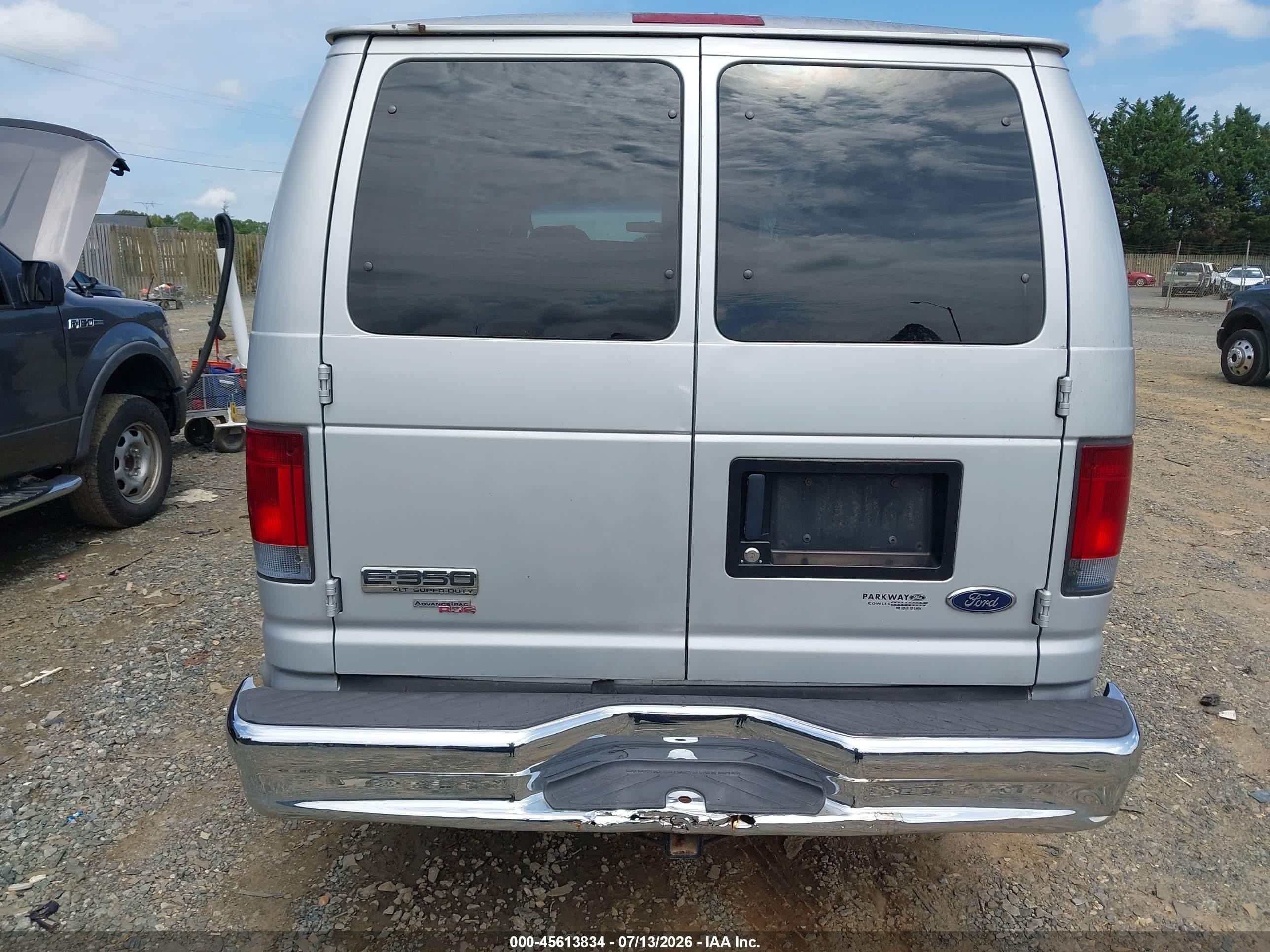 2006 Ford E-350 Super Duty Xl/xlt Silver vin: 1FBSS31L66DB00803