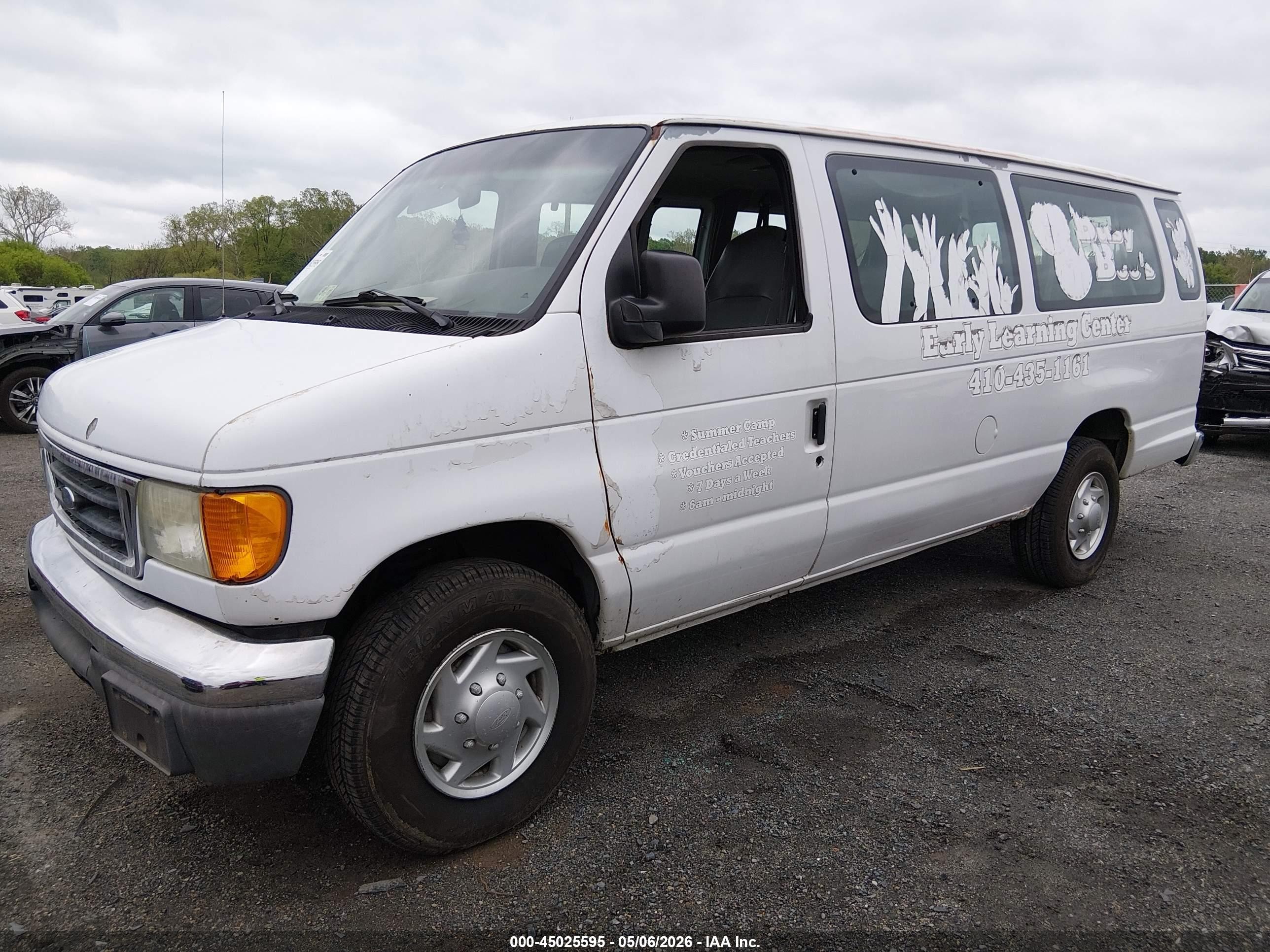 2006 Ford E-350 Super Duty   Белый vin: 1FBSS31L66HA33290