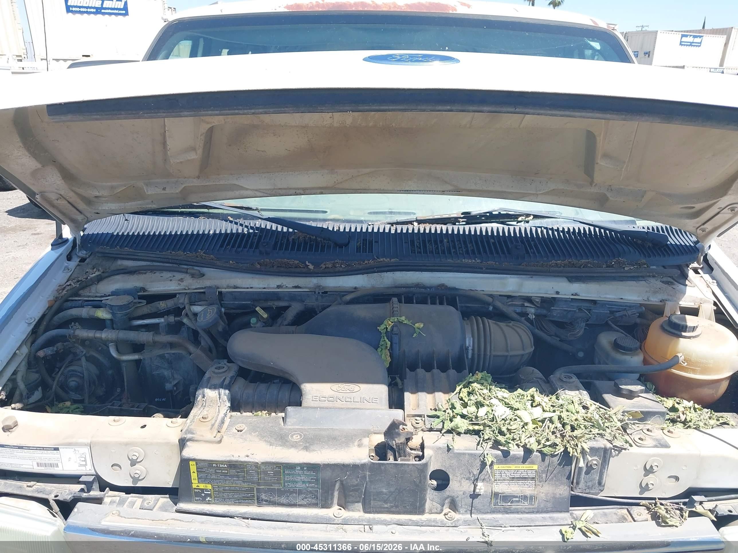2002 Ford E-350 Super Duty Xl/xlt White vin: 1FBSS31L72HB79904