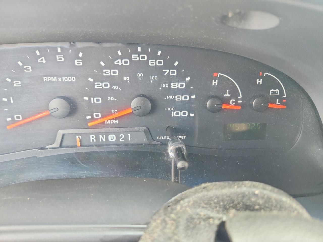 2004 Ford E-350 Super Duty Cream vin: 1FBSS31L74HB07653