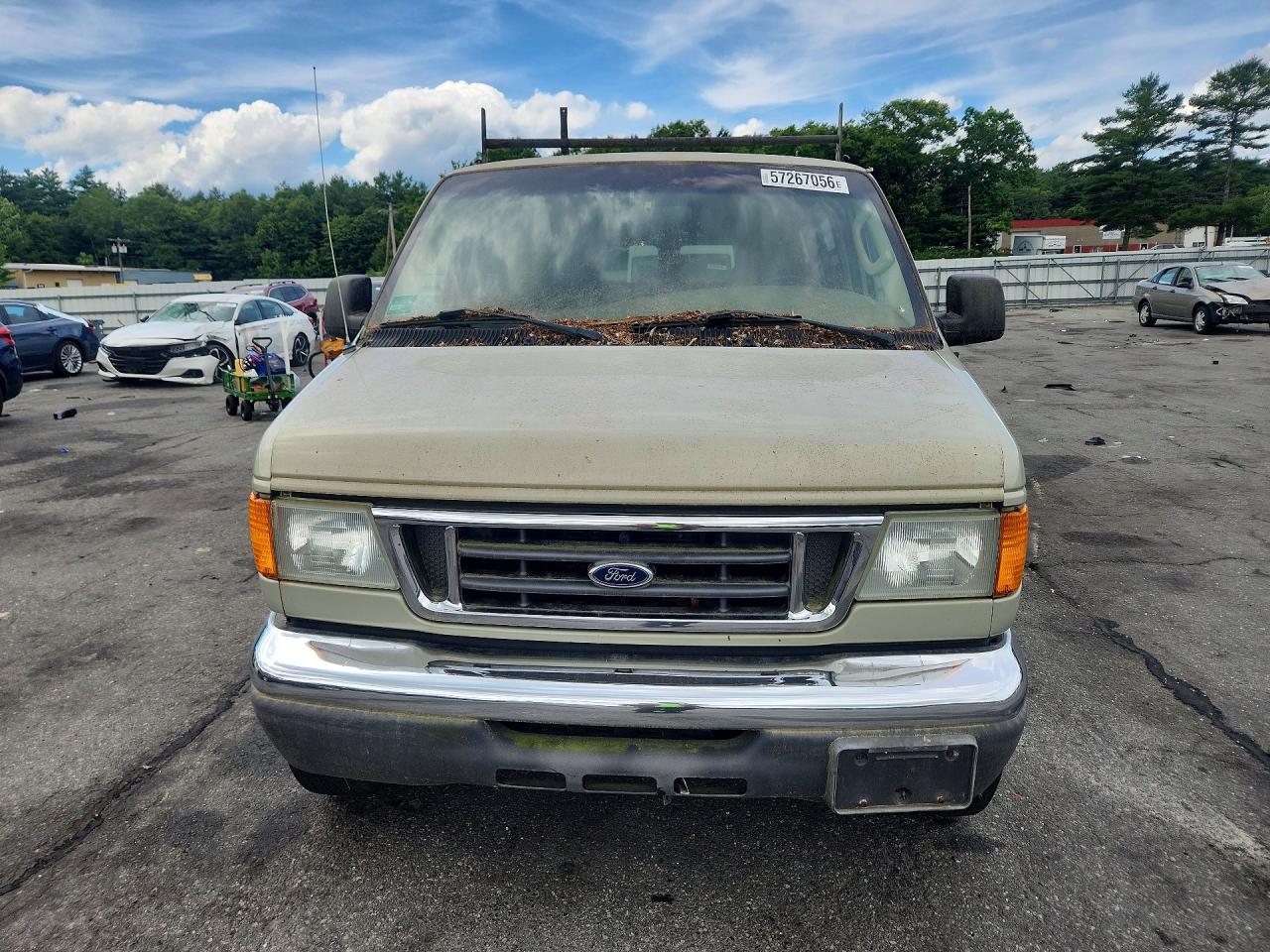 2004 Ford E-350 Super Duty Cream vin: 1FBSS31L74HB07653