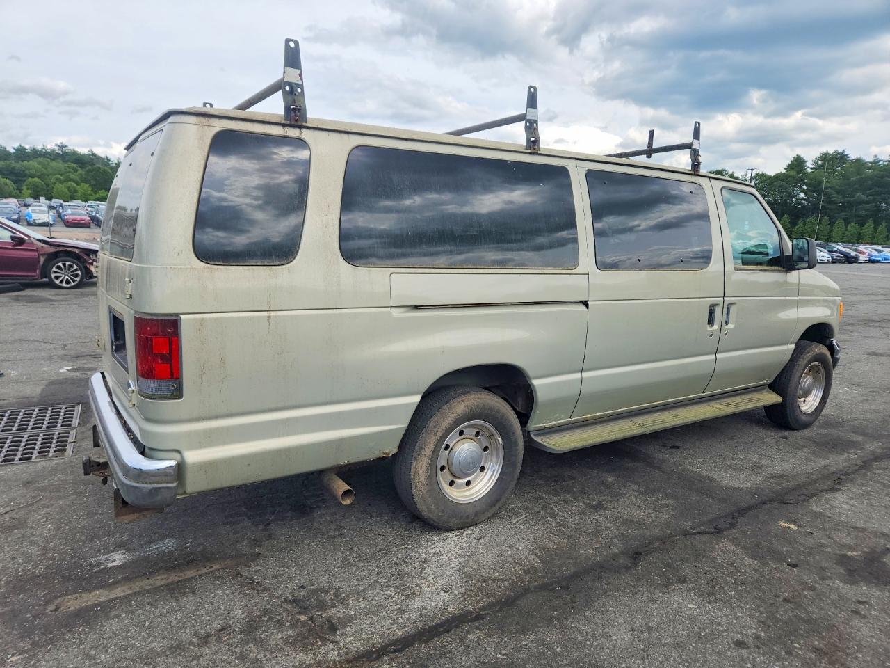 2004 Ford E-350 Super Duty Cream vin: 1FBSS31L74HB07653