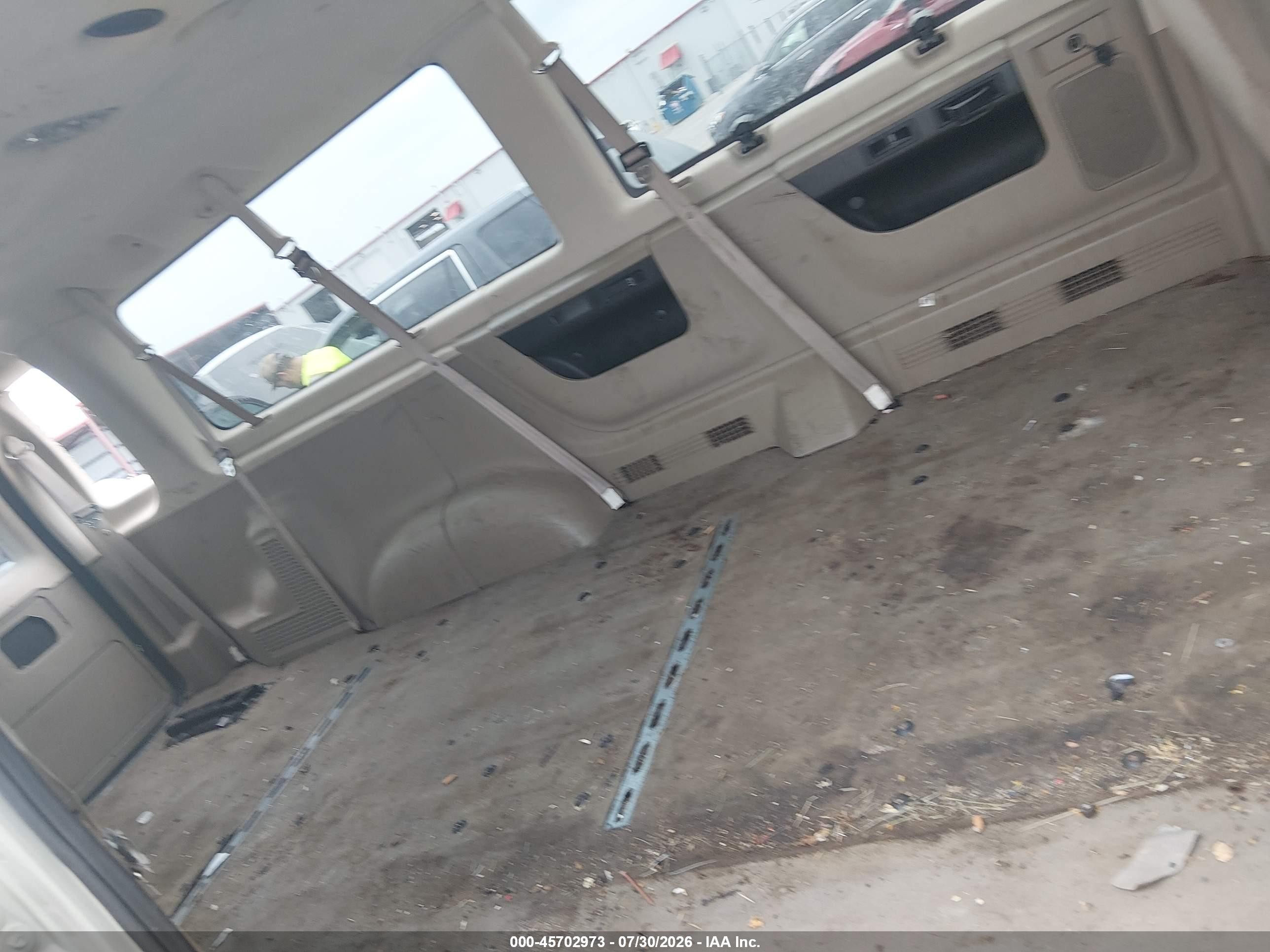 2005 Ford E-350 Super Duty Xl/xlt Gray vin: 1FBSS31L75HA98194