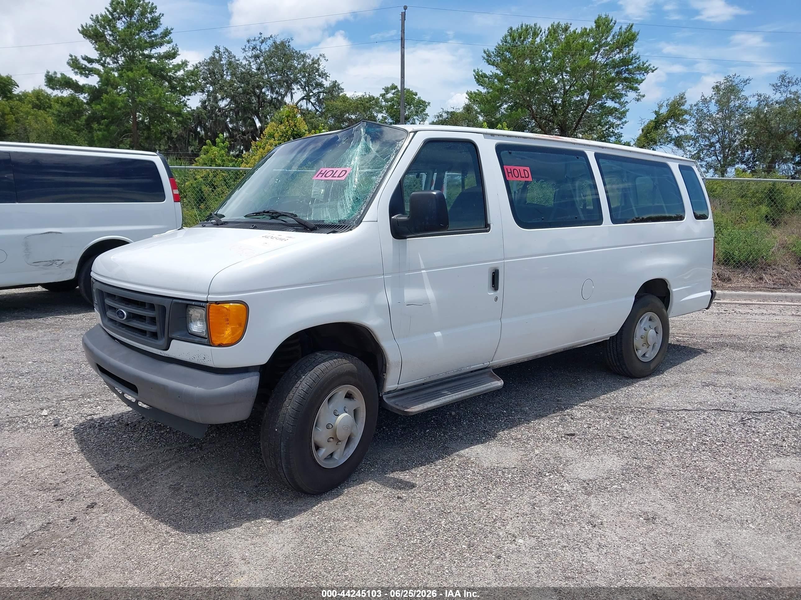 2007 Ford E-350 Super Duty Xl/xlt White vin: 1FBSS31L77DB48649