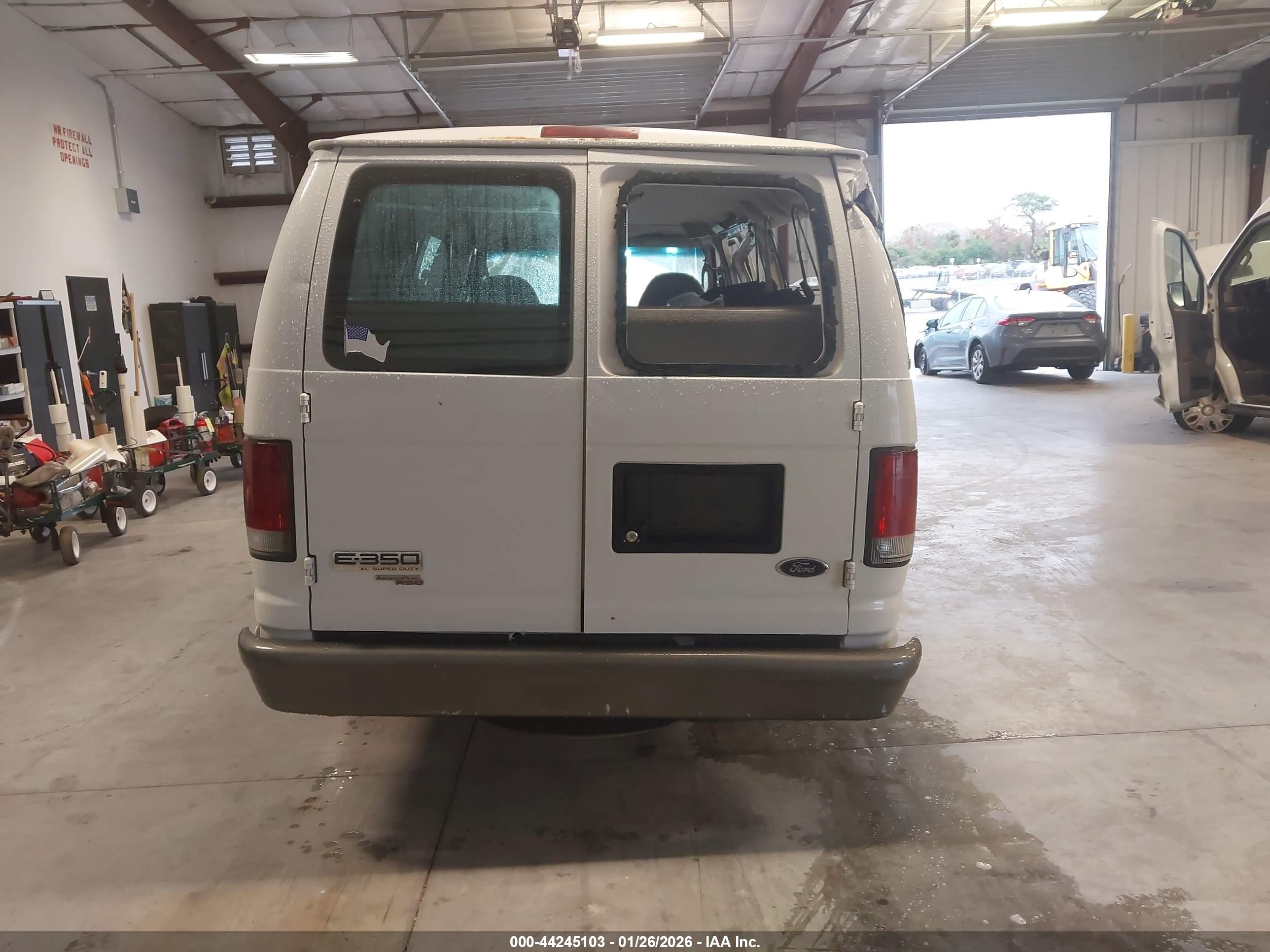 2007 Ford E-350 Super Duty Xl/xlt White vin: 1FBSS31L77DB48649