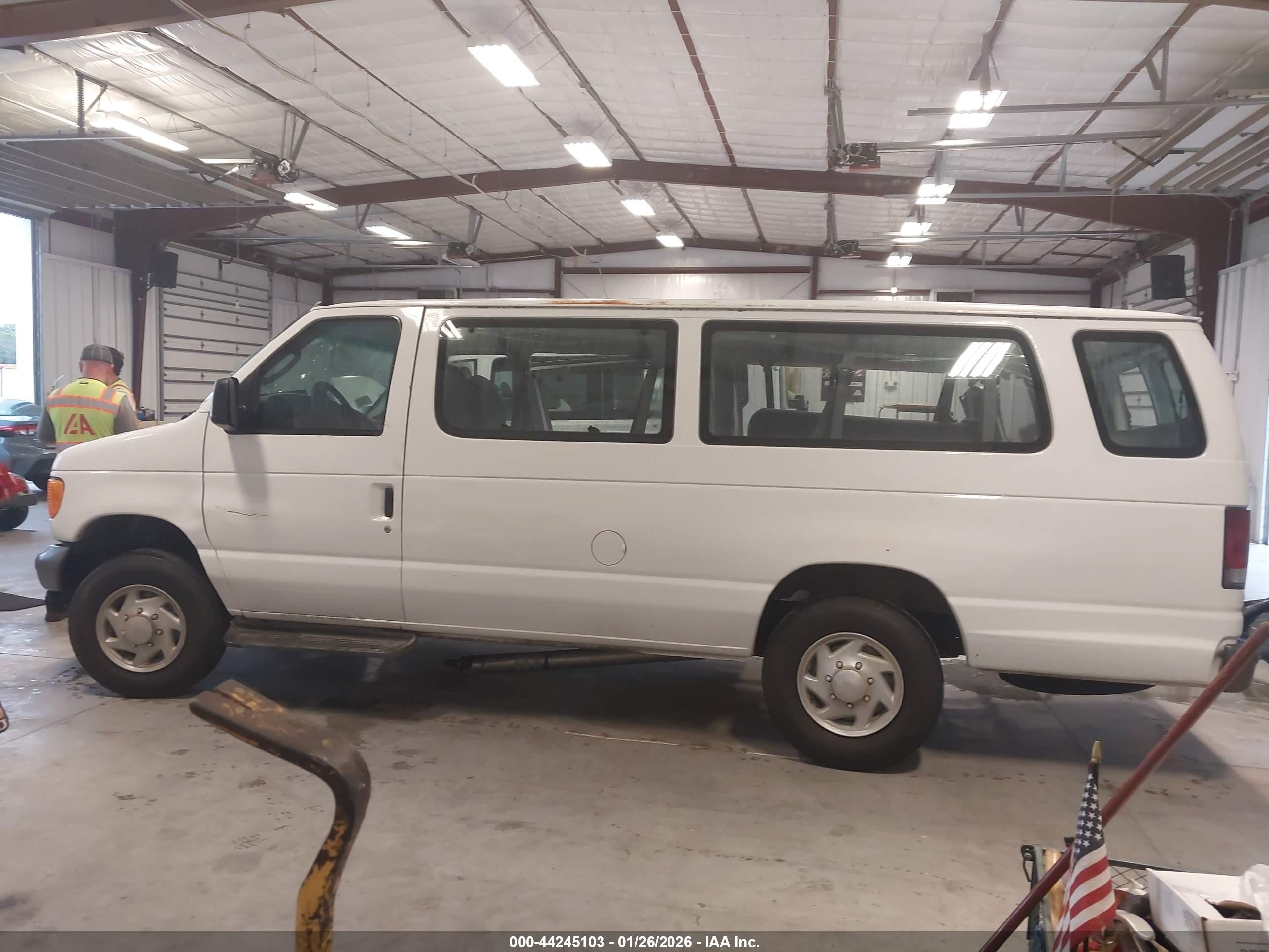 2007 Ford E-350 Super Duty Xl/xlt White vin: 1FBSS31L77DB48649