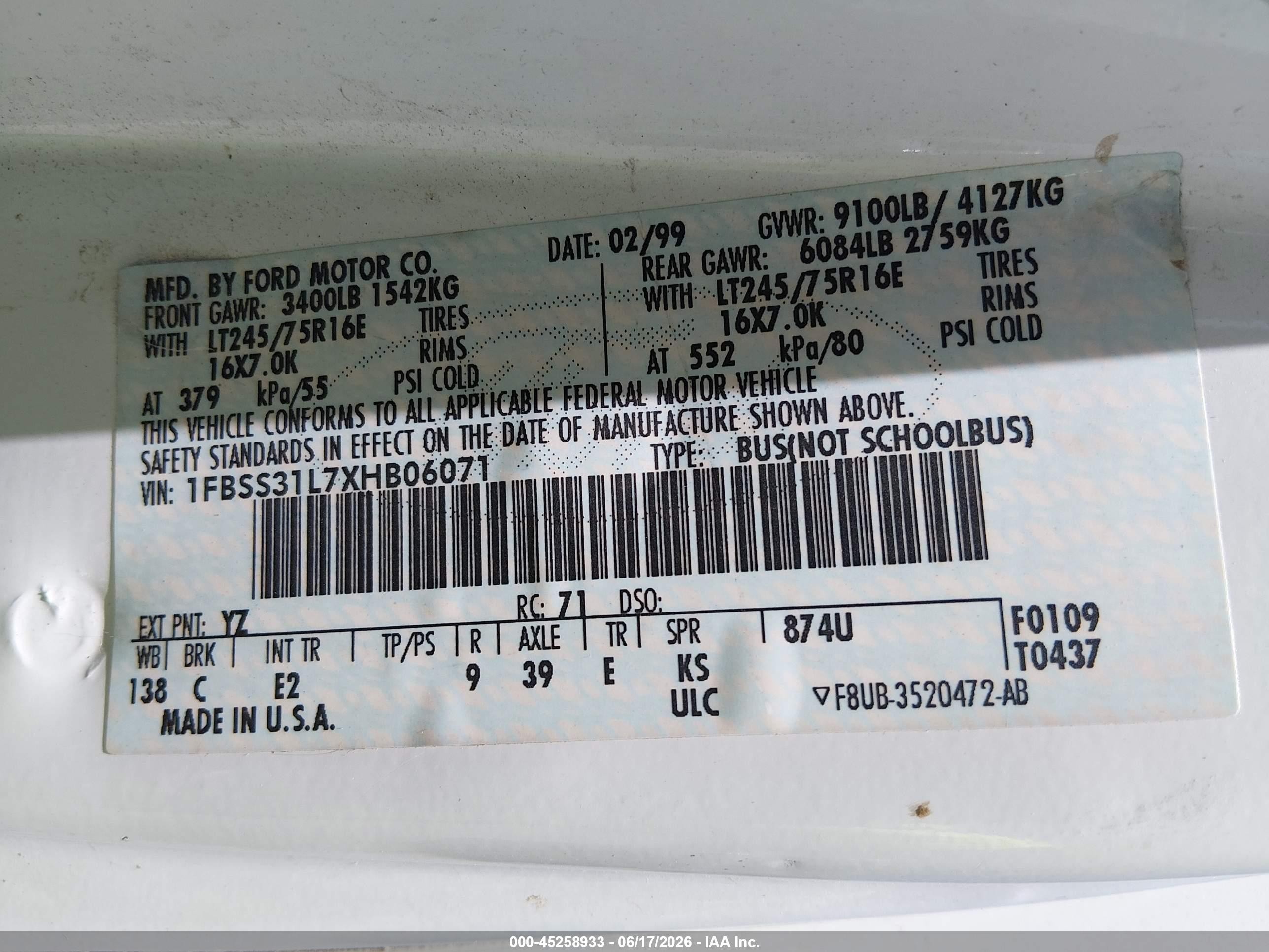 1999 Ford E-350 Super Duty Xl/xlt White vin: 1FBSS31L7XHB06071
