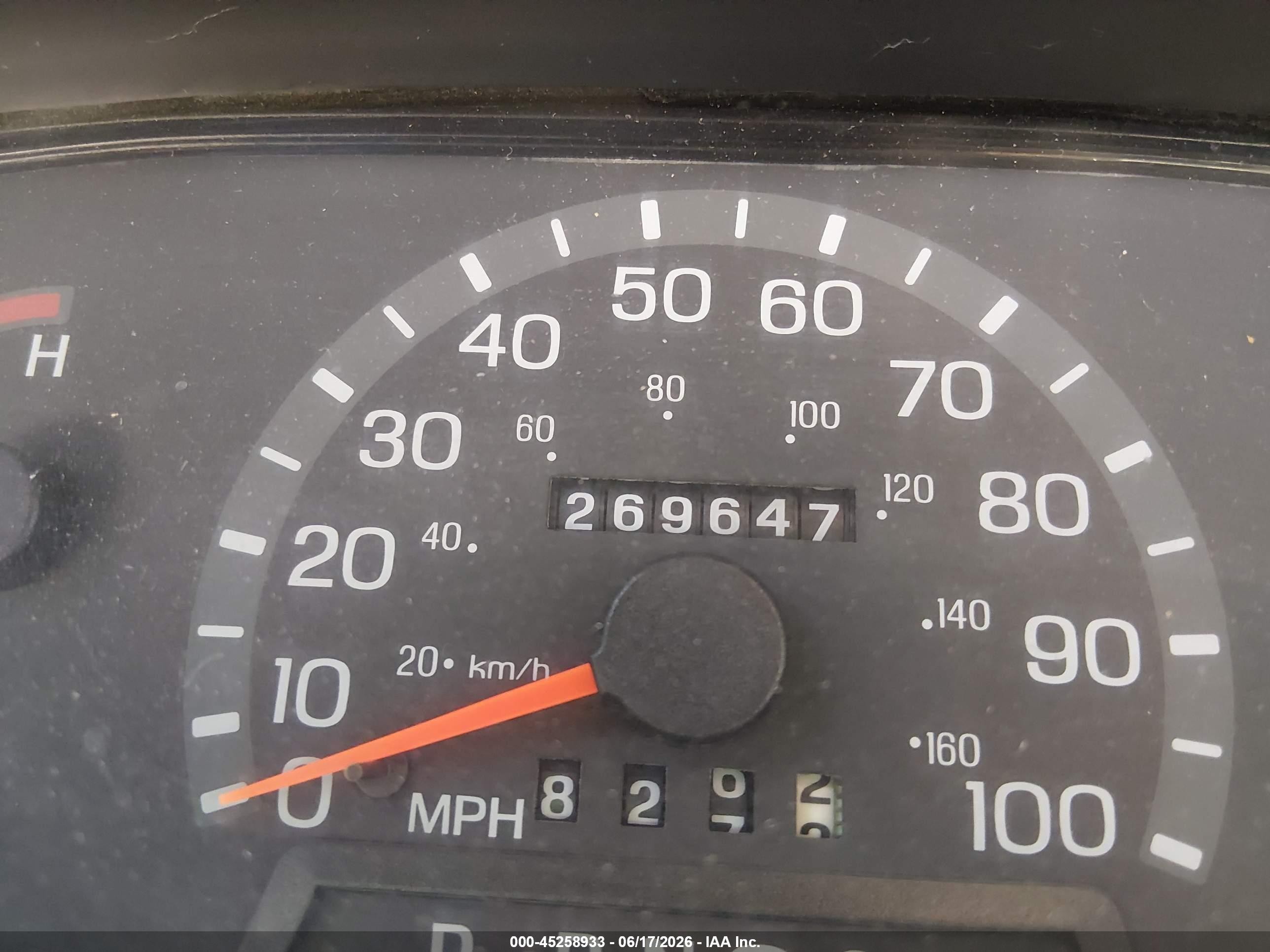 1999 Ford E-350 Super Duty Xl/xlt White vin: 1FBSS31L7XHB06071