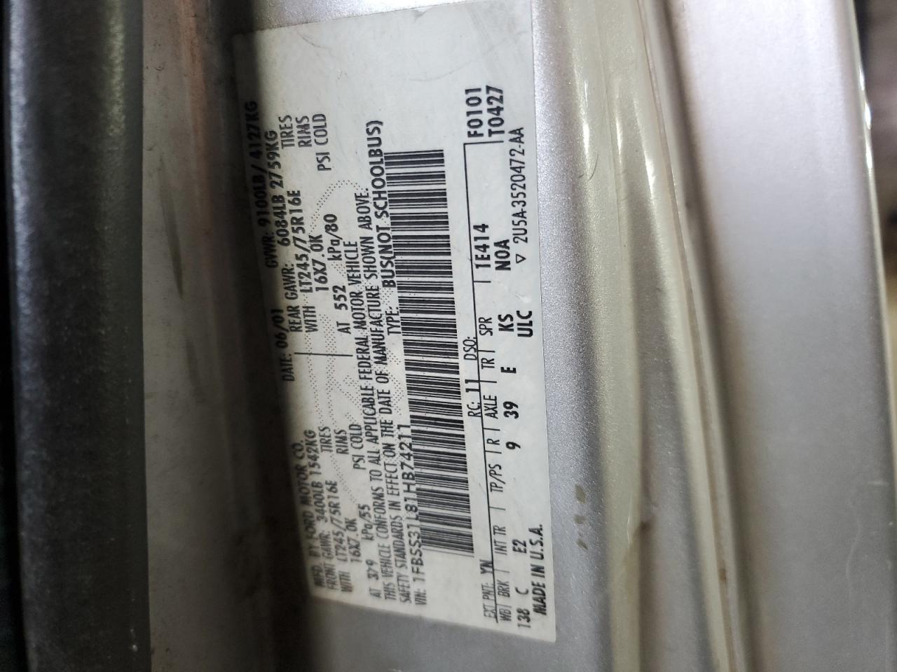 2001 Ford Econoline E350 Super Duty Wagon Silver vin: 1FBSS31L81HB74211