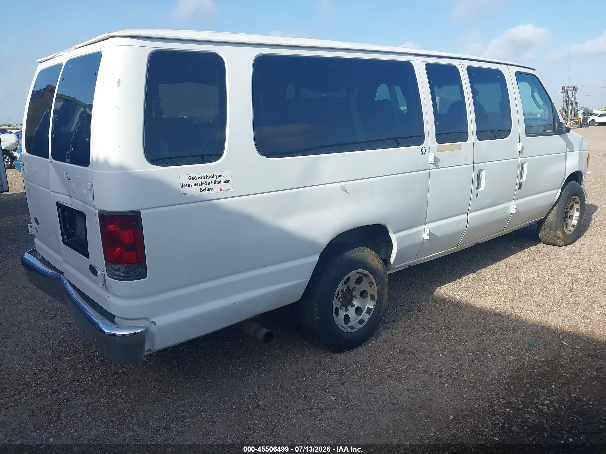 2004 Ford E-350 Super Duty Xl/xlt White vin: 1FBSS31L84HA24930