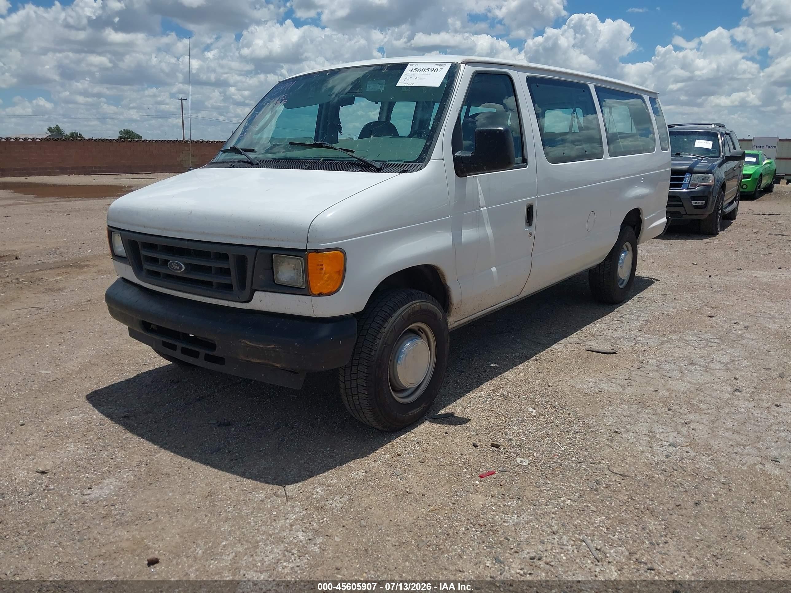 2004 Ford E-350 Super Duty Xl/xlt White vin: 1FBSS31L84HA56504